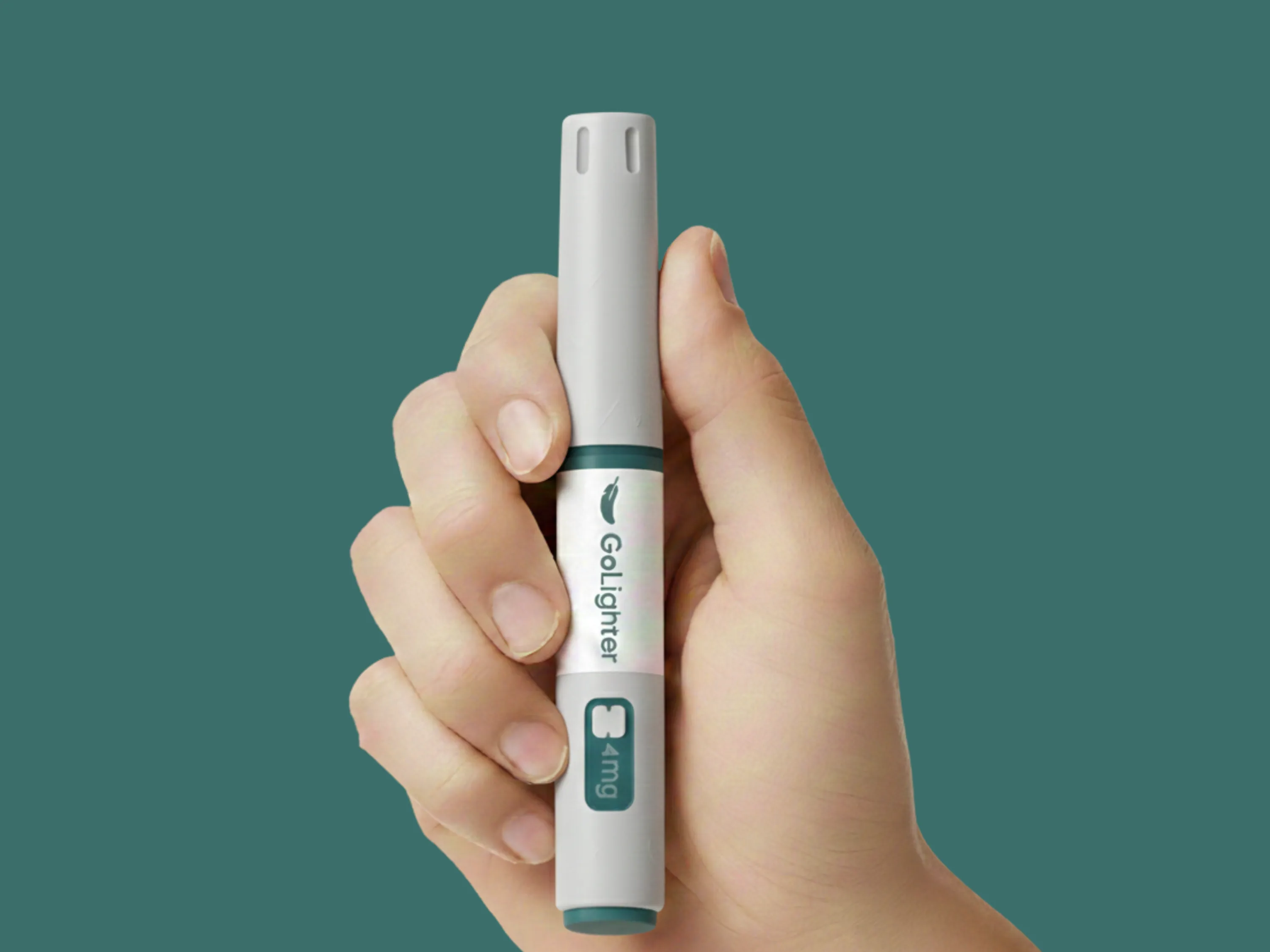 Mounjaro Abnehmspritze wird in der Hand gehalten