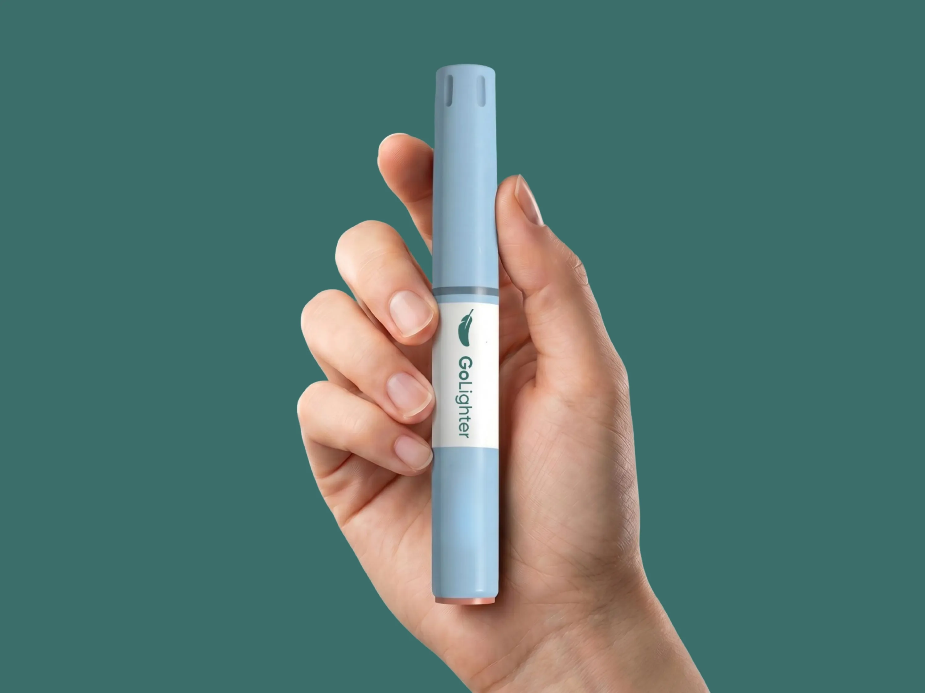 Ozempic® Pen liegt auf grünem Hintergrund und zeigt medikamentöse Unterstützung bei Typ-2-Diabetes