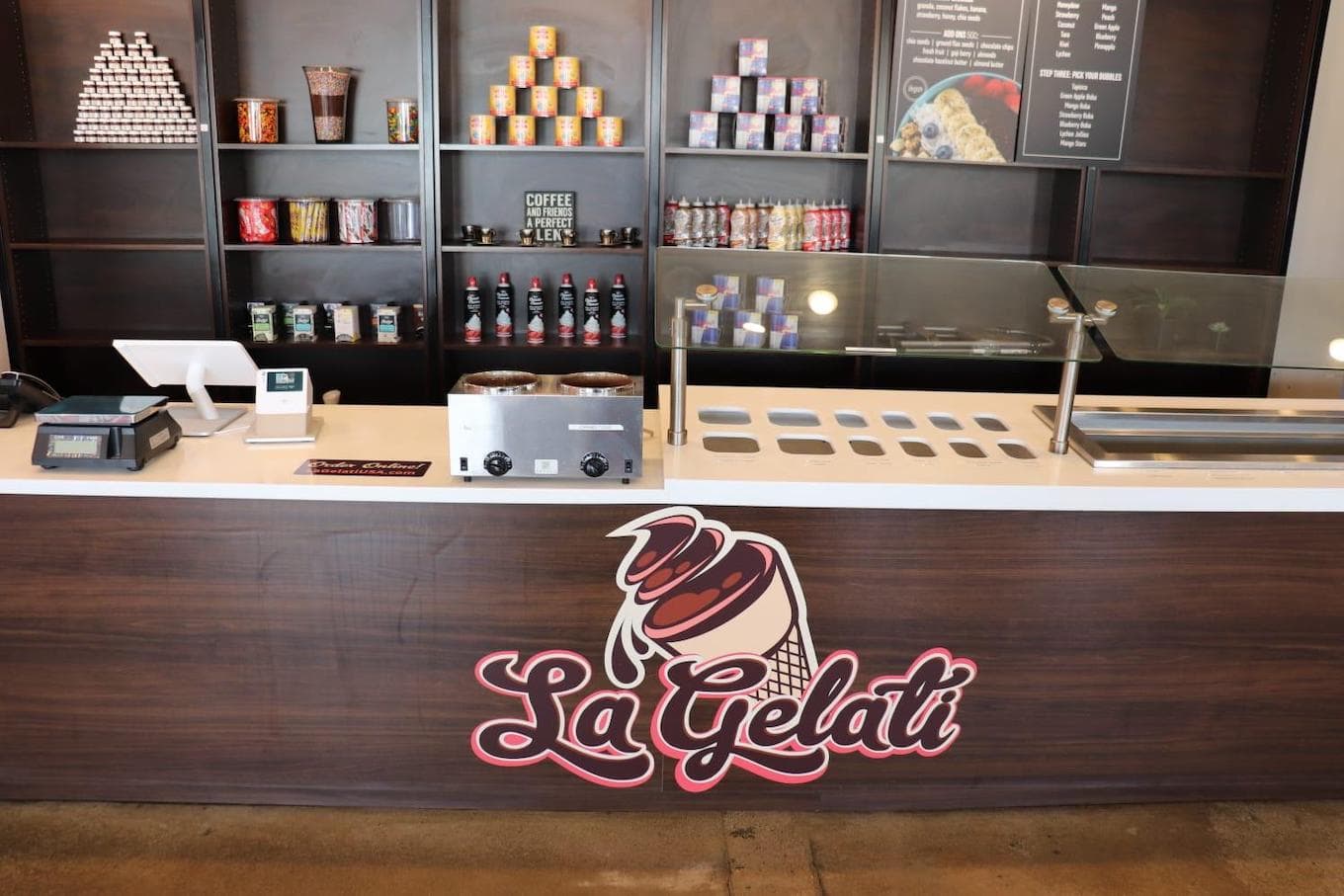 La Gelati counter