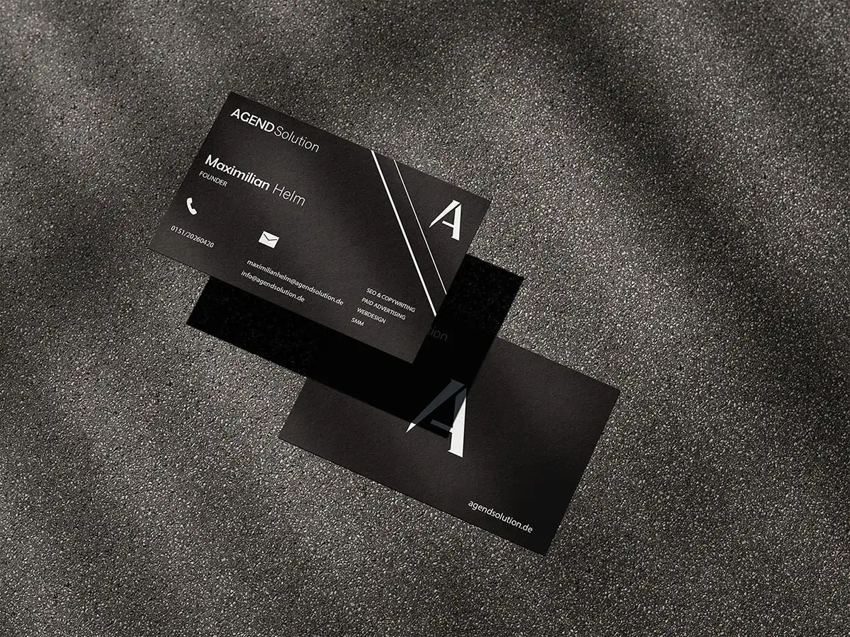 Realistisches Beispiel einer Visitenkarte angepasst an Markenidentität 