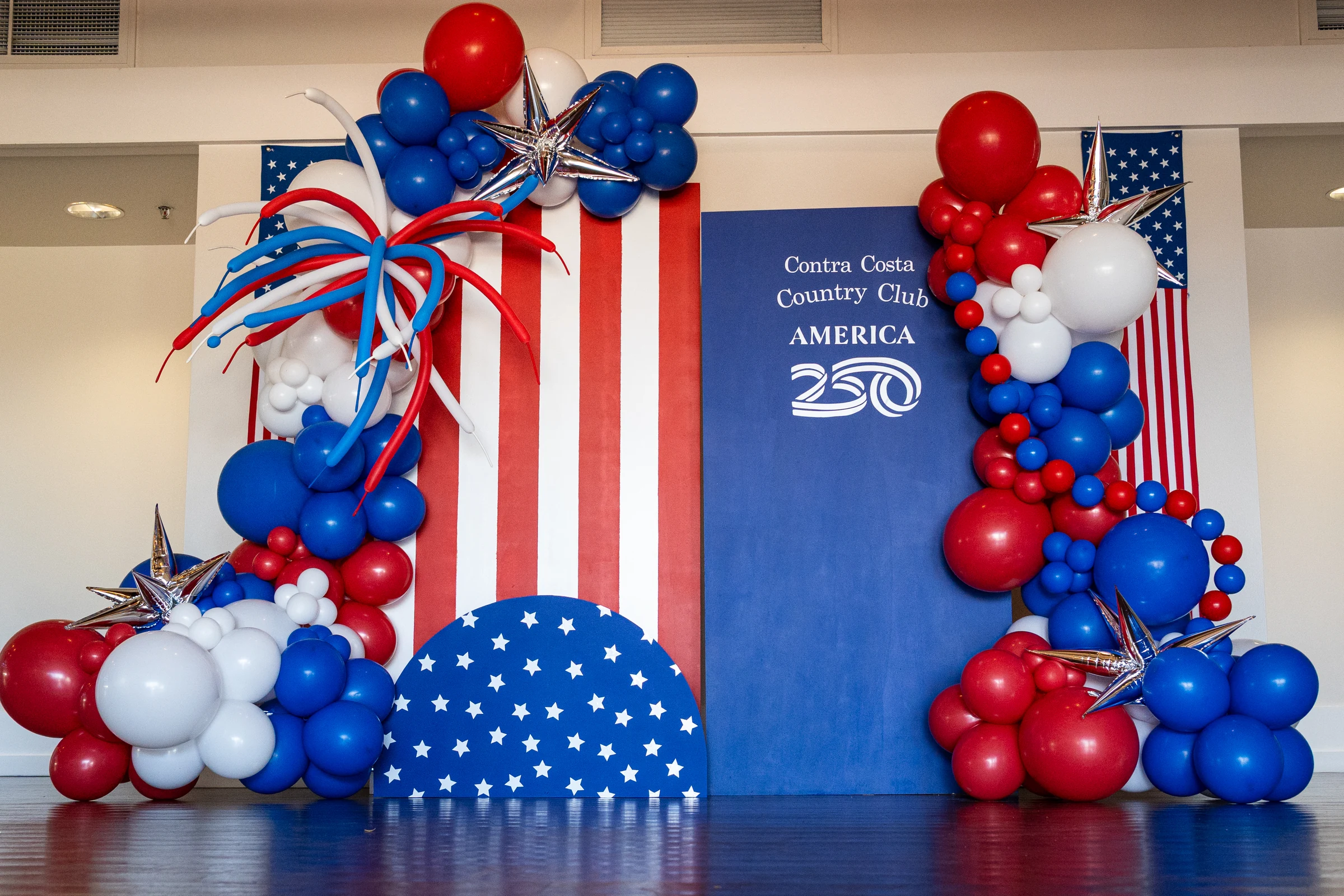 Country club patriotic backdrop by Poptastic Parties