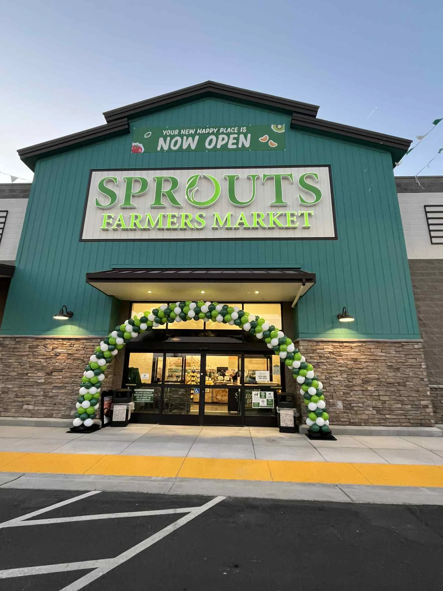 Sprouts entrance arch by Poptastic Parties