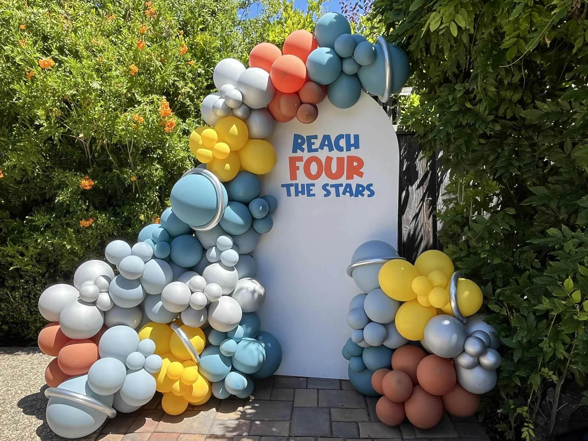 Space-themed fourth birthday by Poptastic Parties