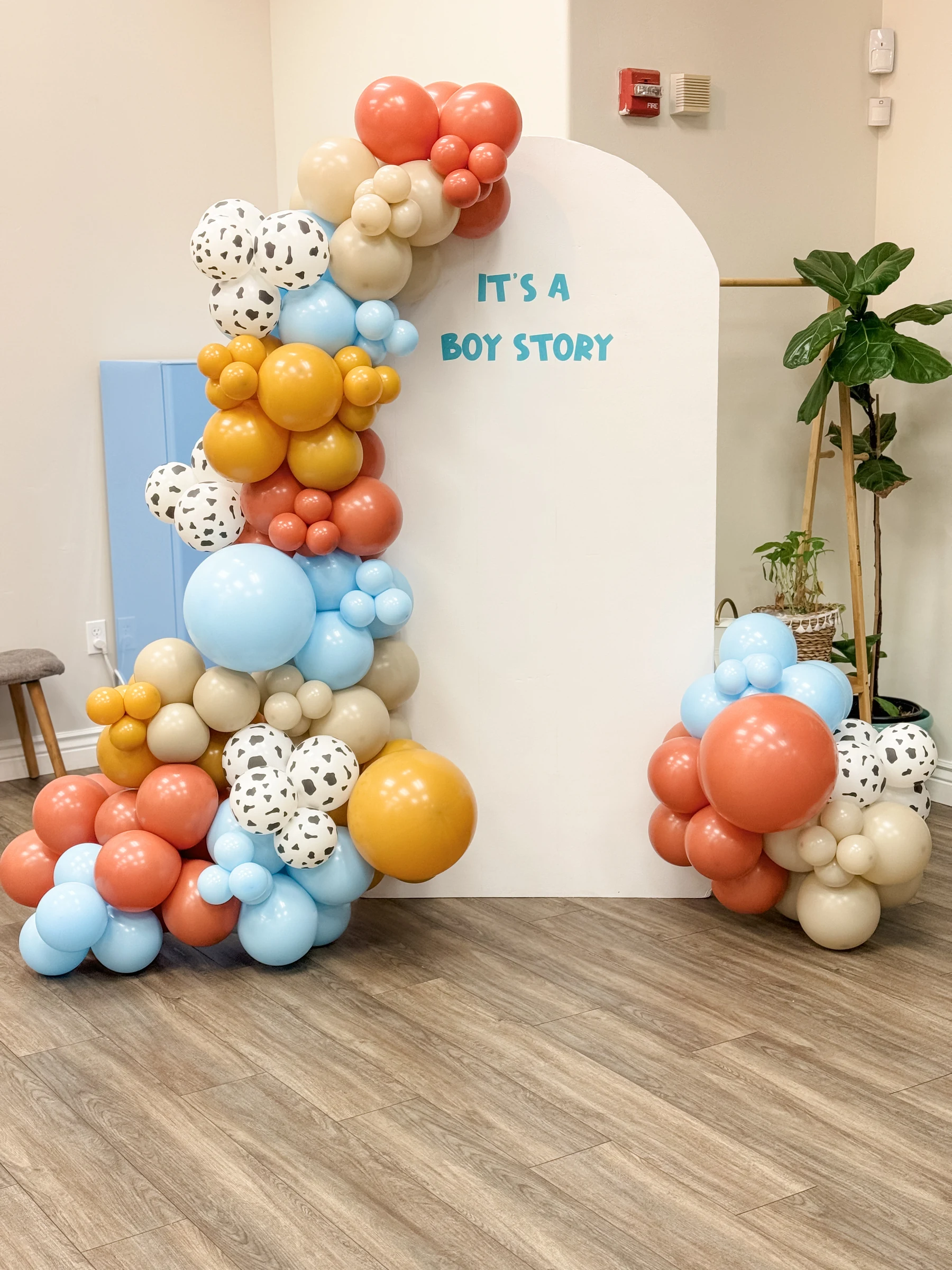 Boy Story baby-shower backdrop by Poptastic Parties