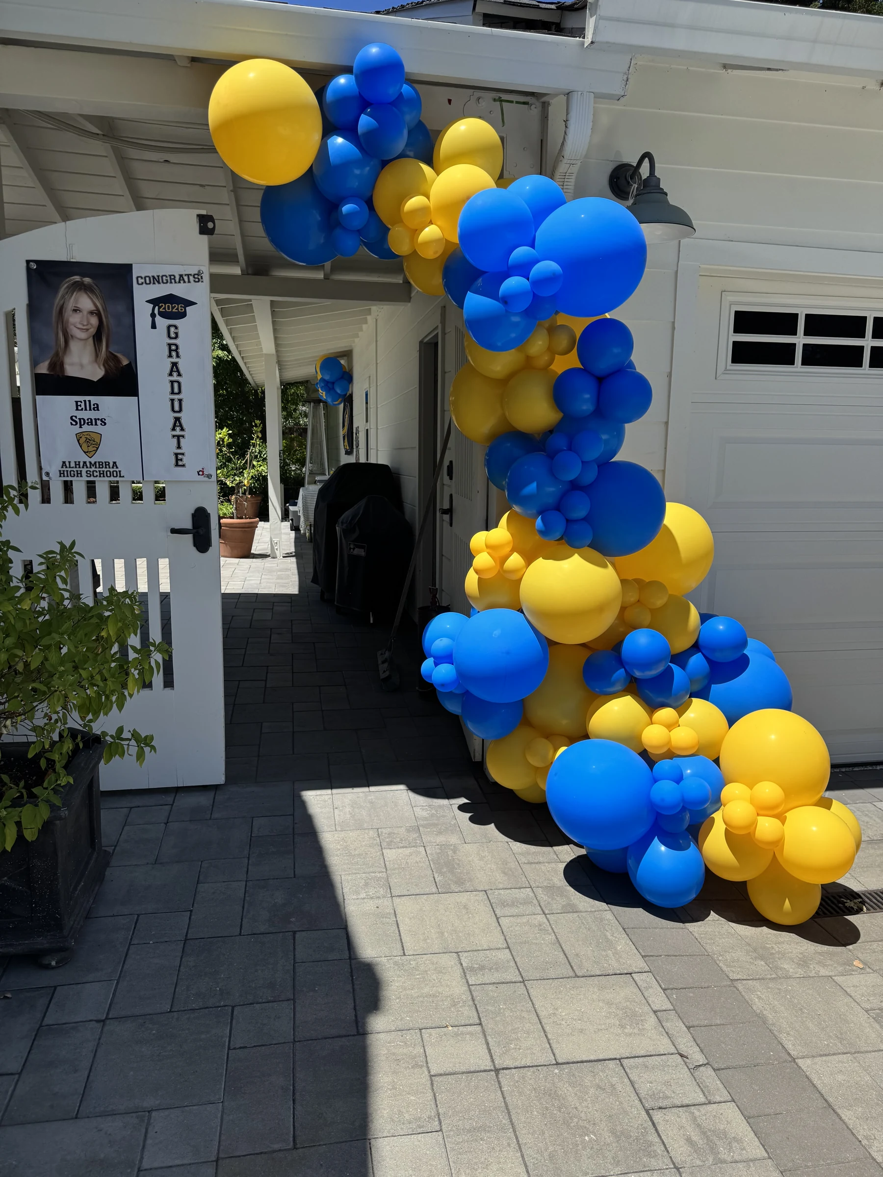 Graduation entrance garland by Poptastic Parties
