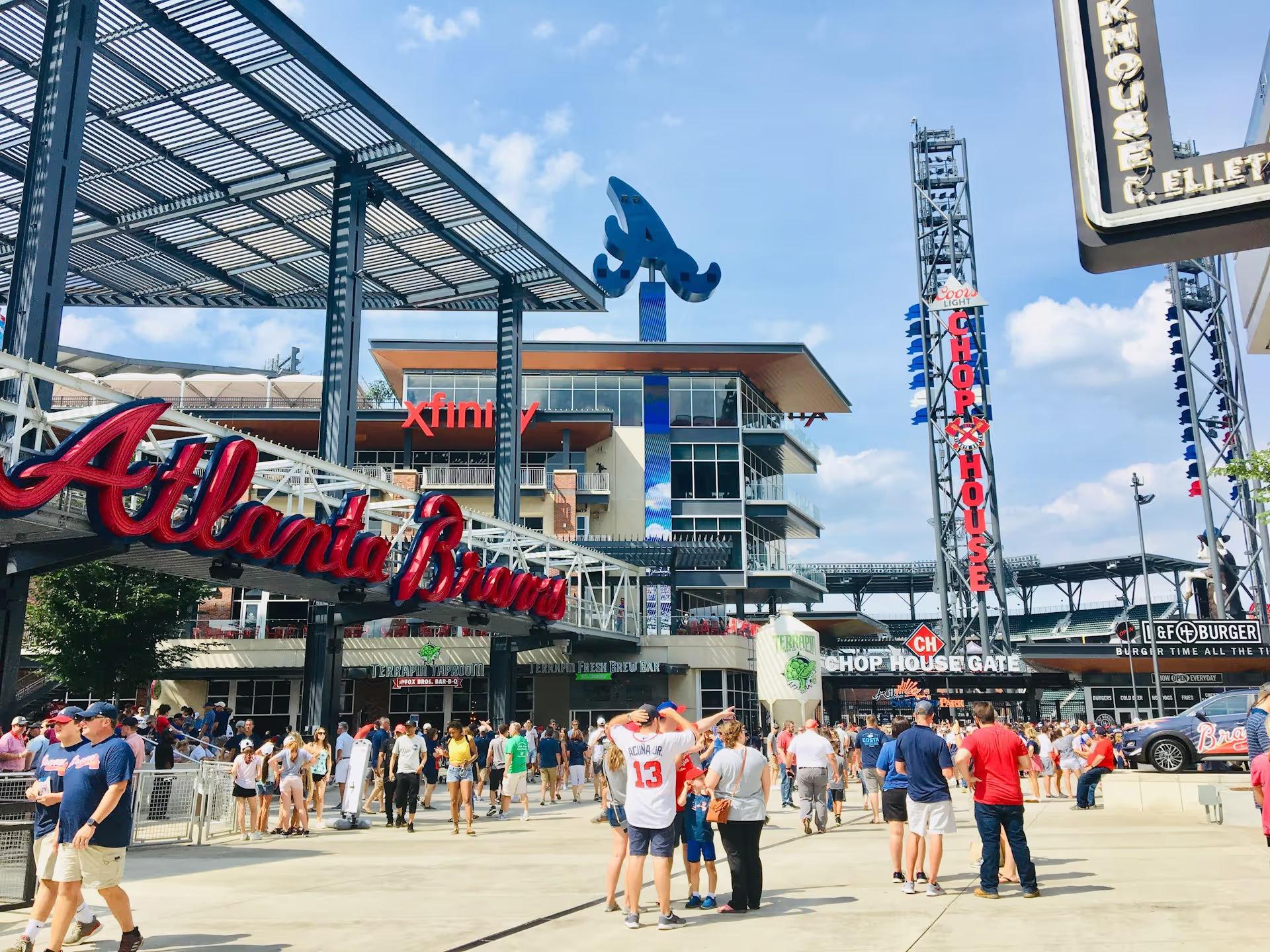 Atlanta braves stadium main entrance