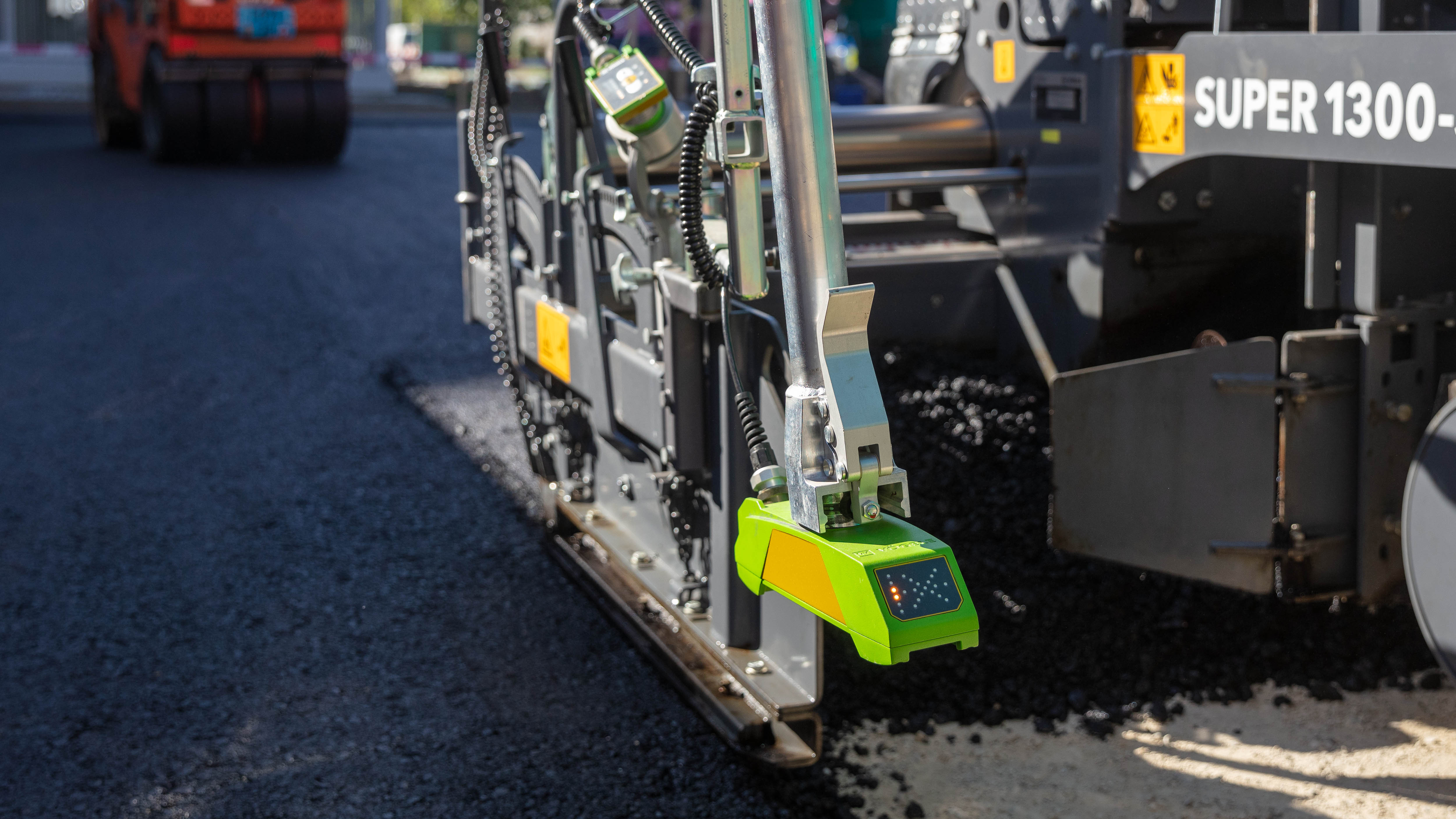 Strassenbau – Technologie – Sensoren Einbaufertiger