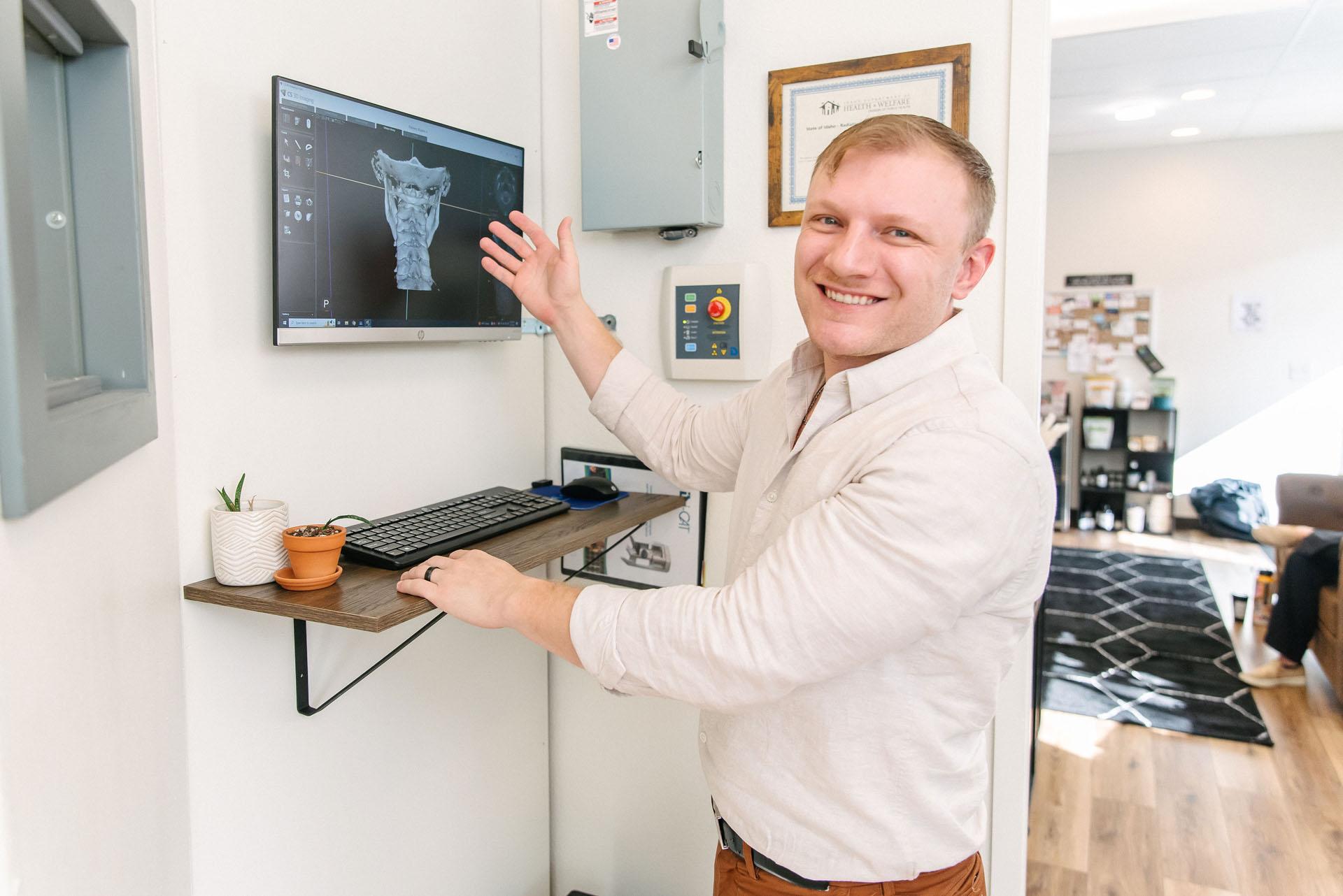 3D cervical spine imaging screen showing atlas and axis vertebrae representing the advanced diagnostic technology that sets upper cervical chiropractic apart from traditional care