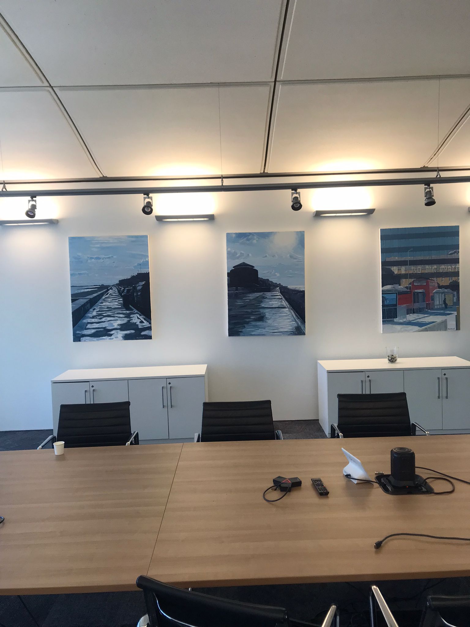 Professional wall painting in Folkstone Kent