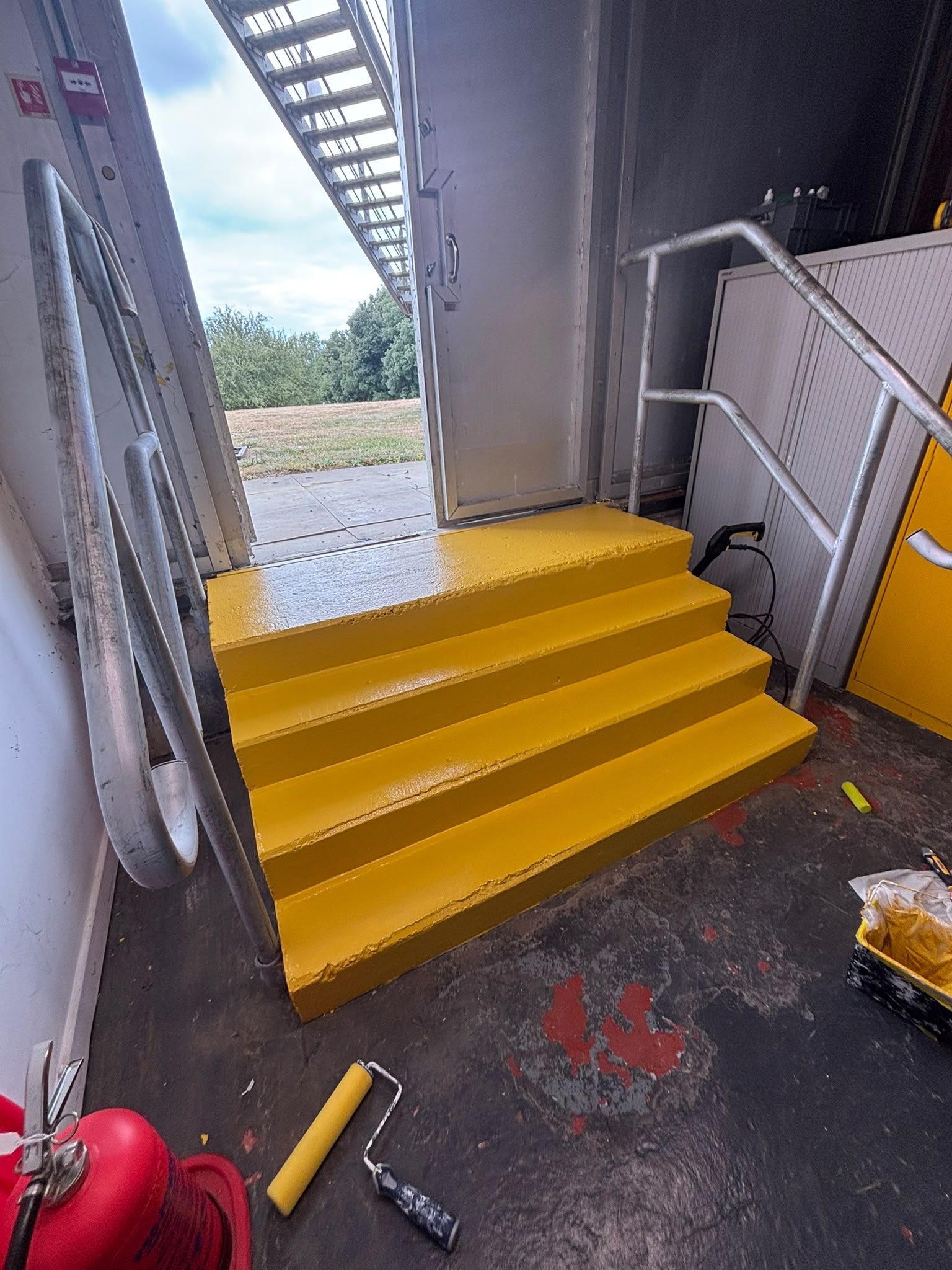 Saga, anti slip painting