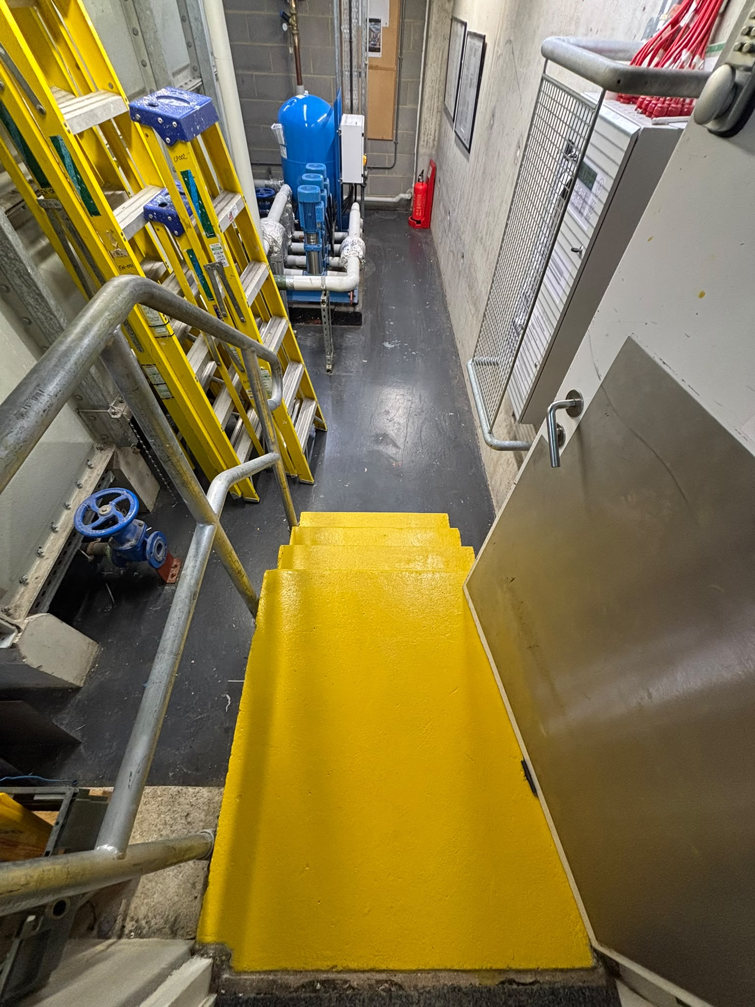 Saga, Anti Slip paint