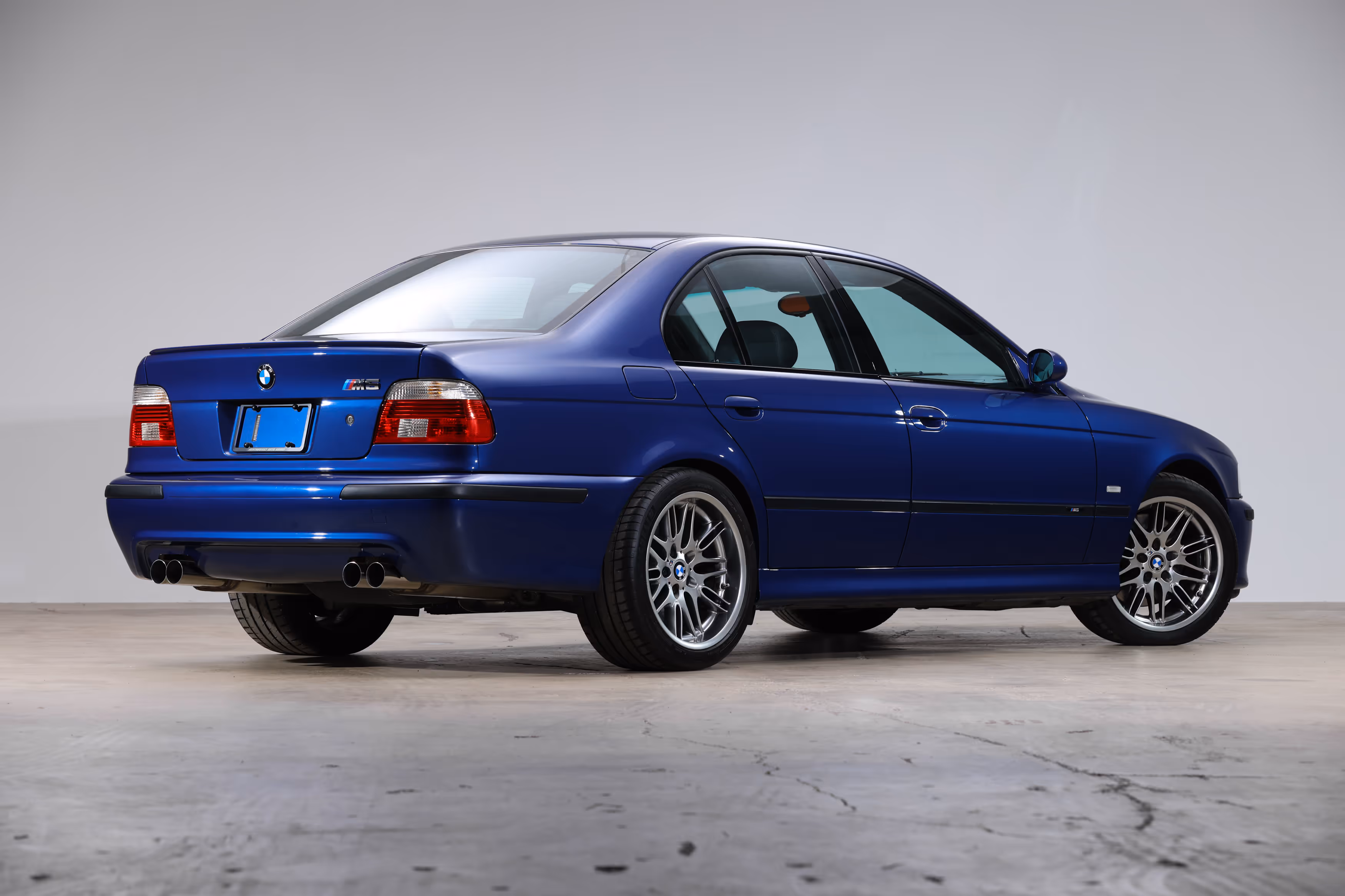 2003 BMW E39 M5