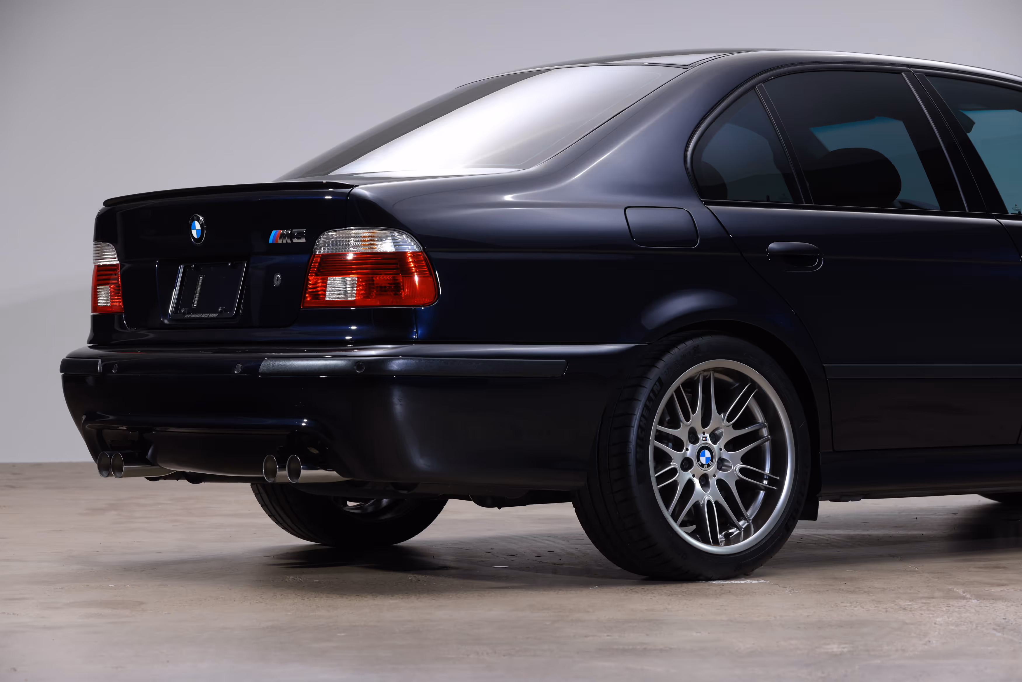 2003 BMW E39 M5