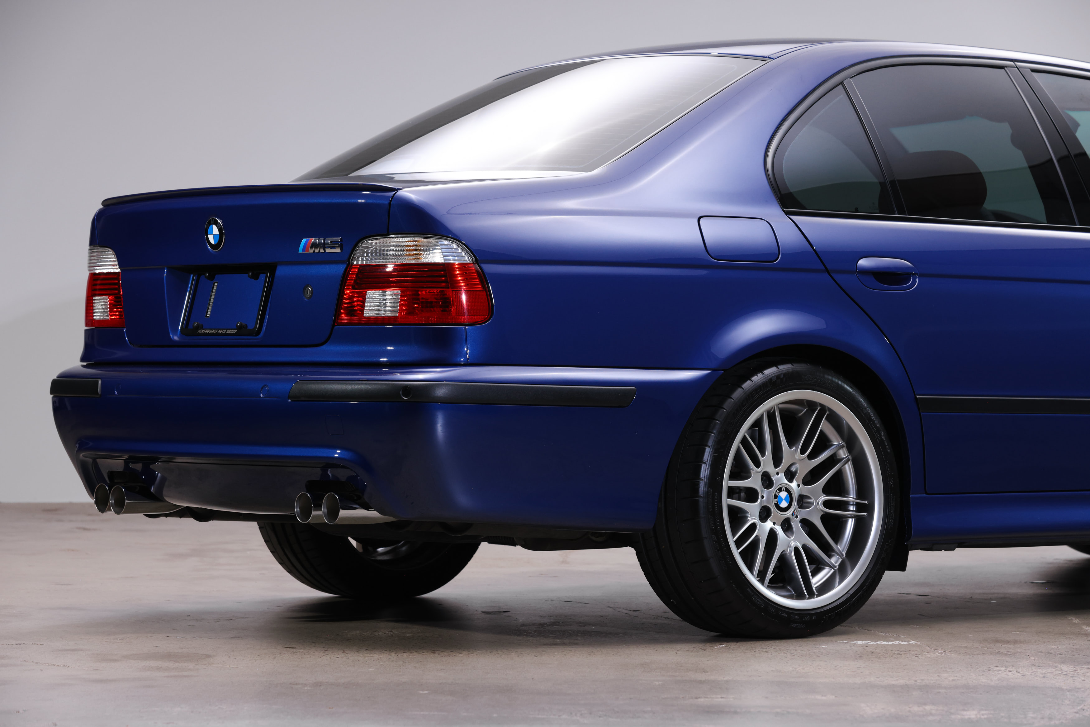 2002 BMW E39 M5