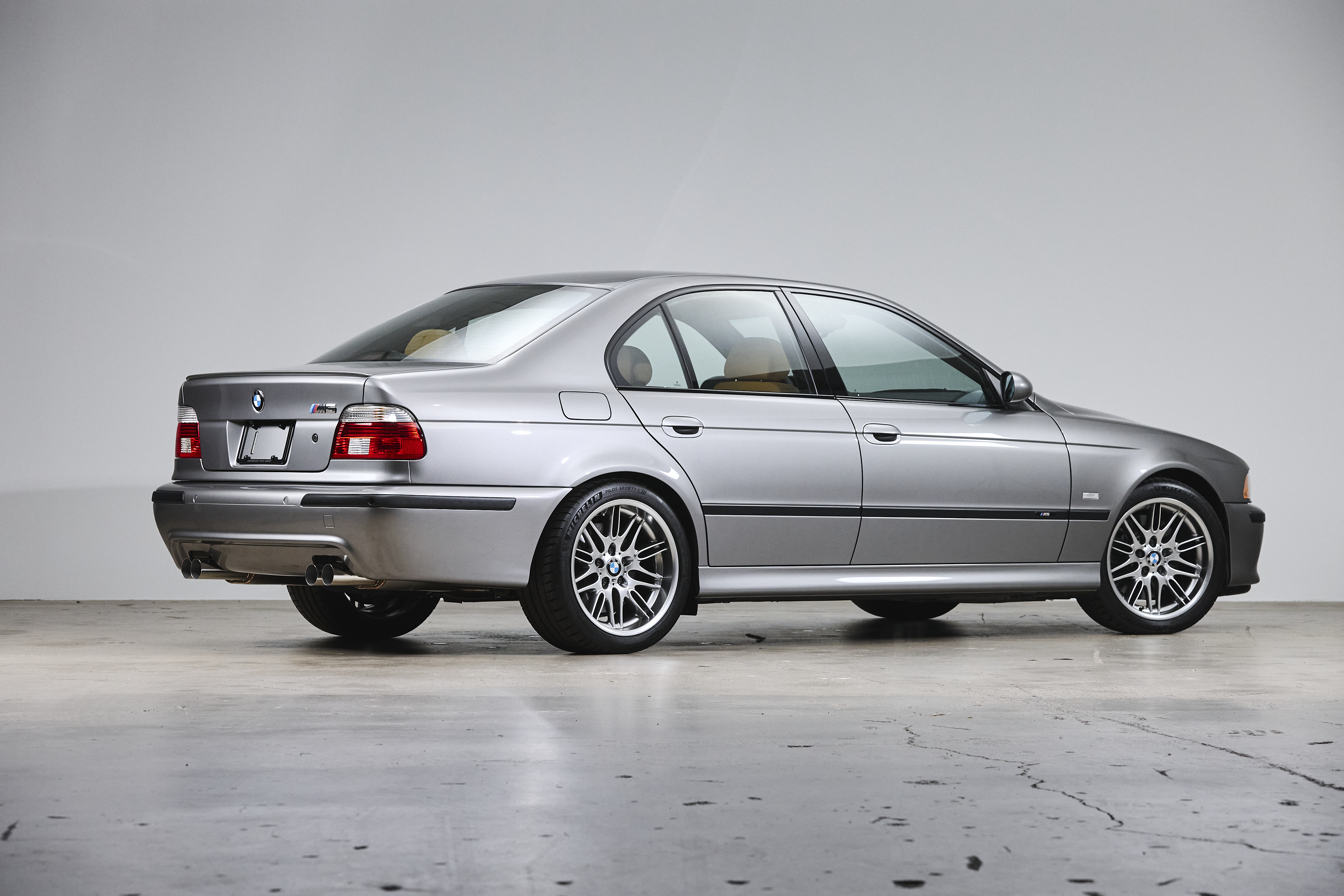 2003 BMW E39 M5