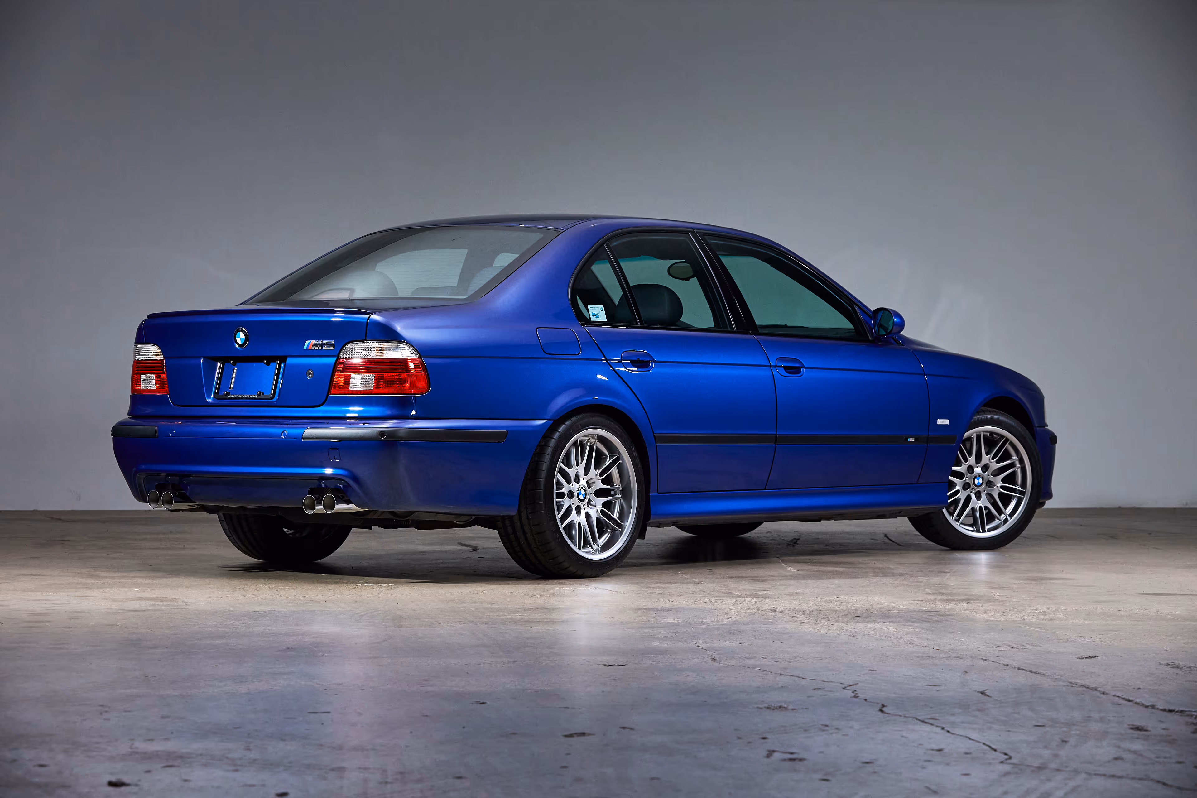 2002 BMW E39 M5
