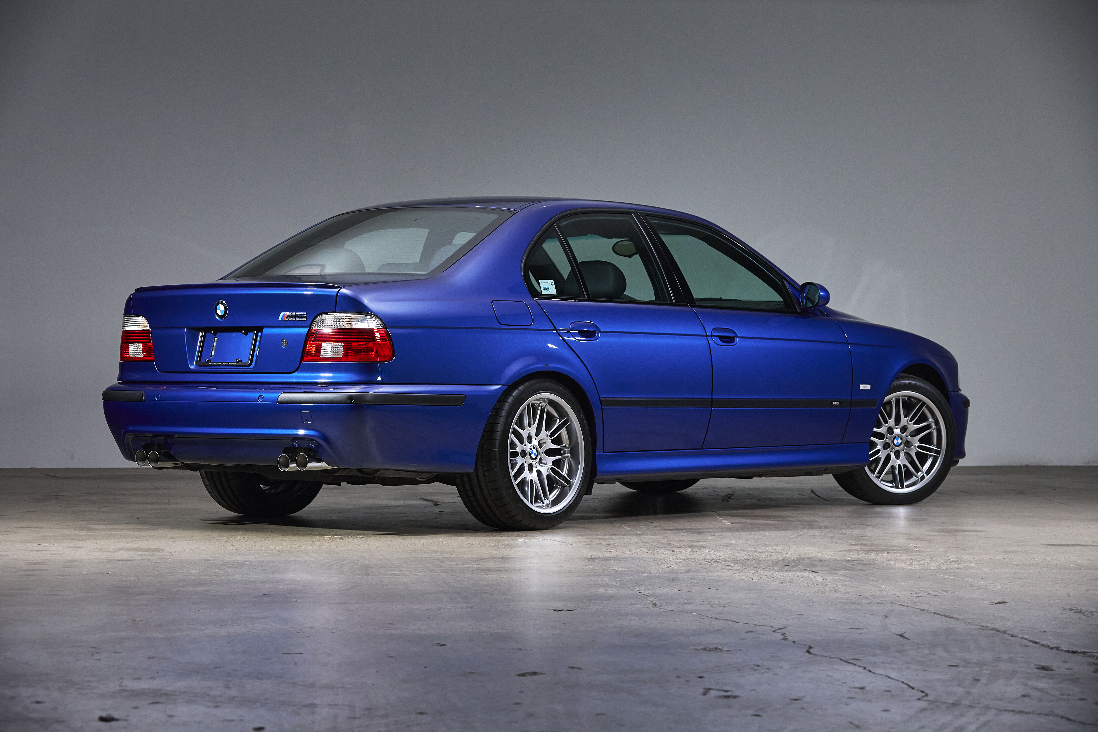 2002 BMW E39 M5