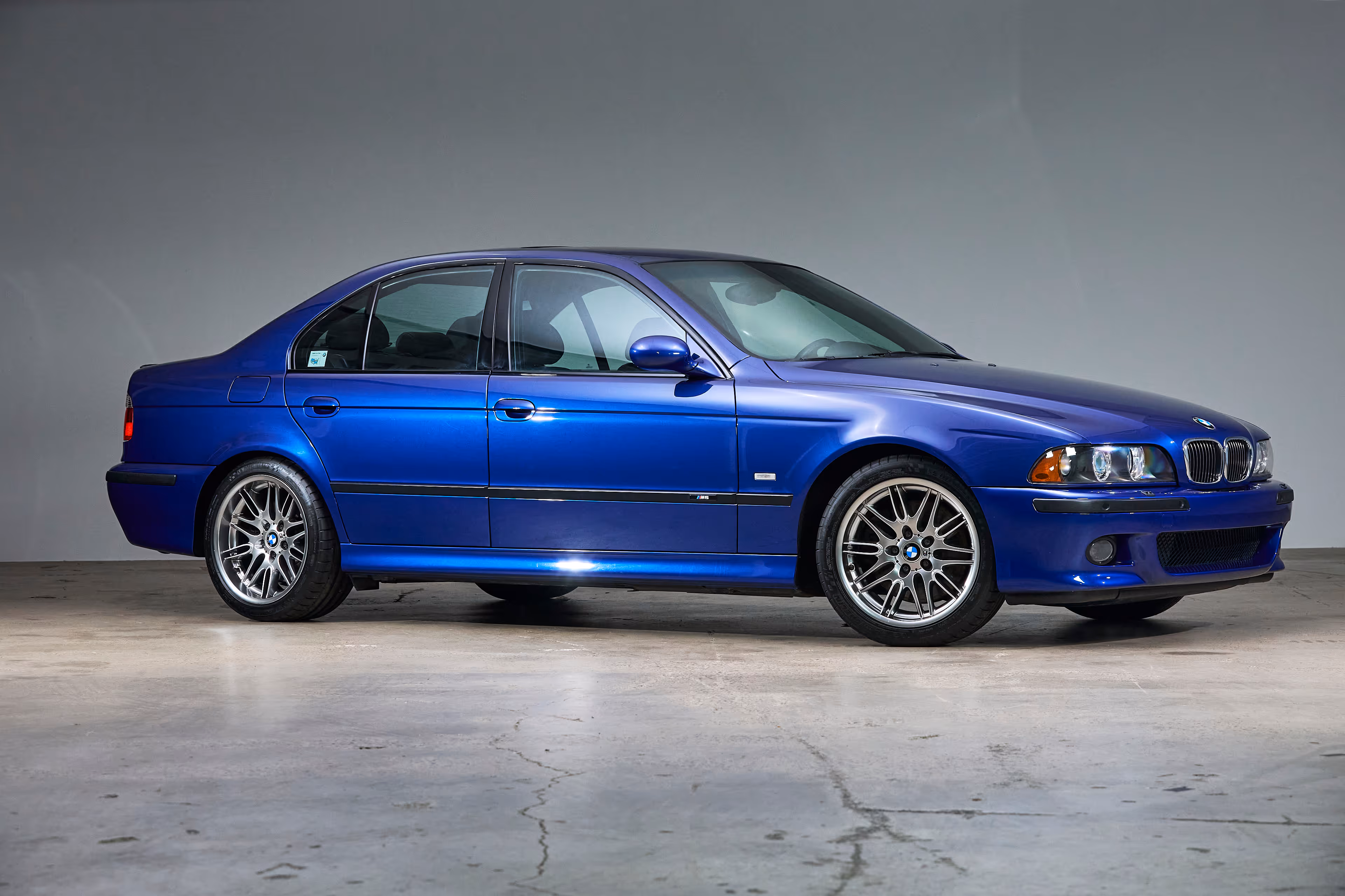 2002 BMW E39 M5
