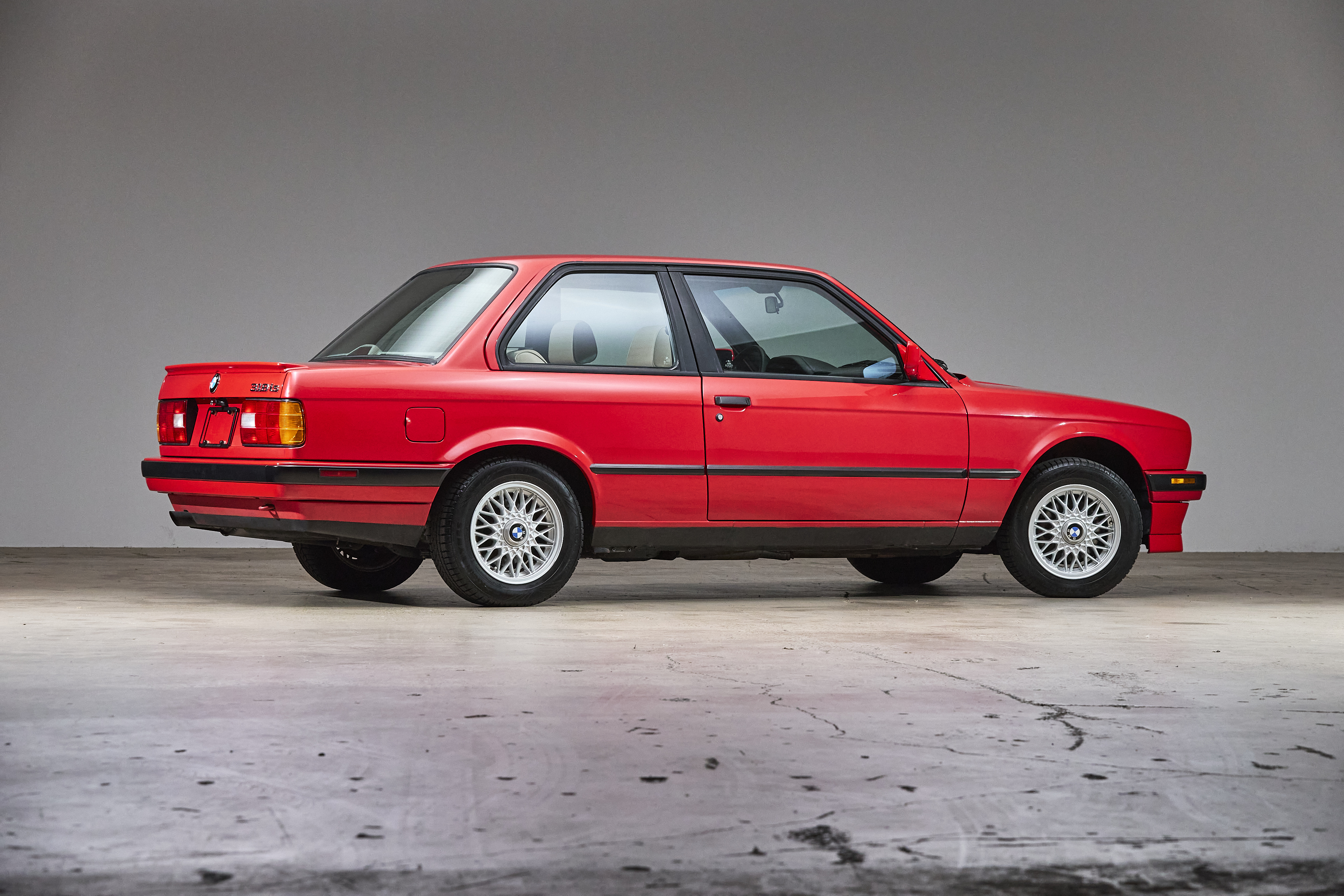 1991 BMW E30 318is