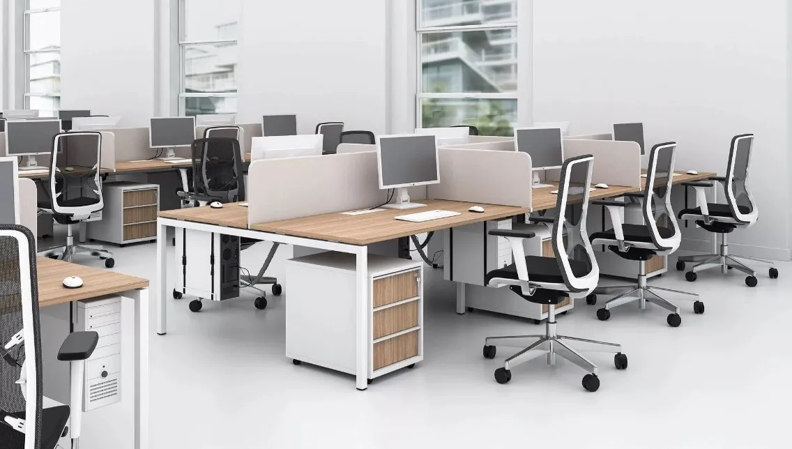 Skříně a kontejnery