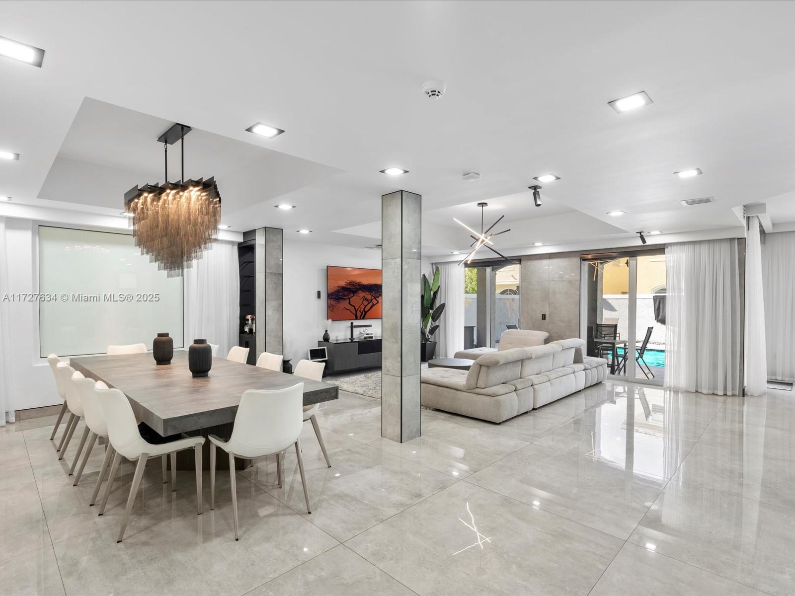 21220 NE 32nd Pl, Aventura FL 33180