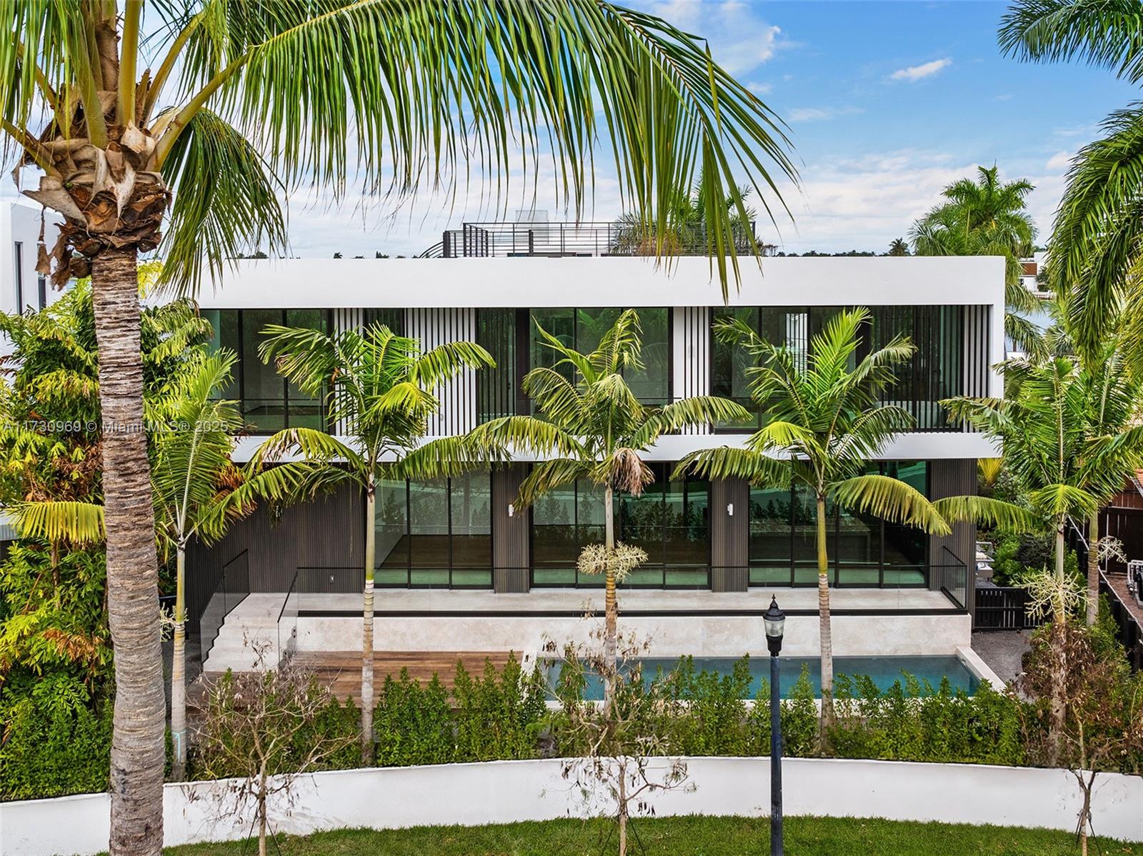 291 Palm Ave, Miami Beach FL 33139