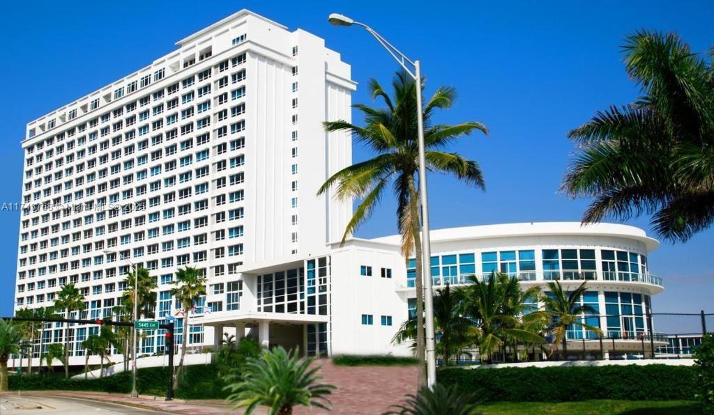 5445 Collins Ave, Miami Beach FL 33140