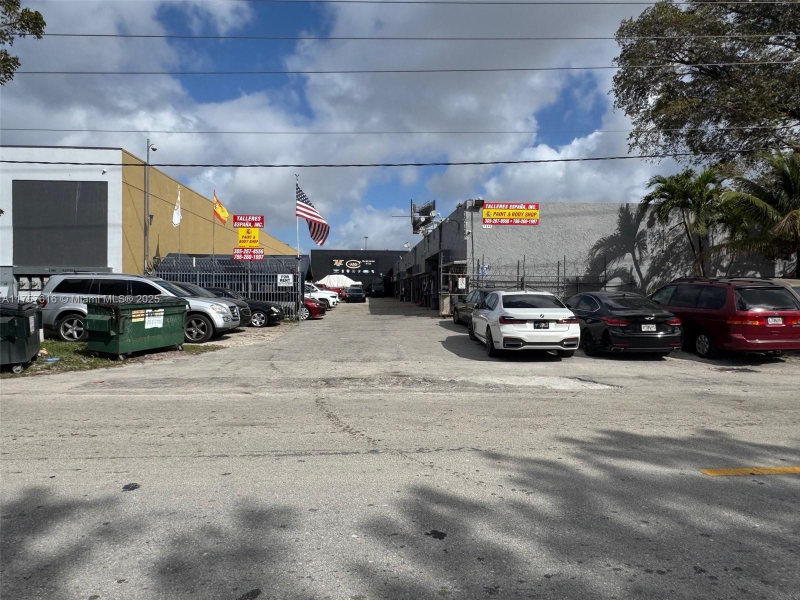 7357 NW 7th St, Miami FL 33126