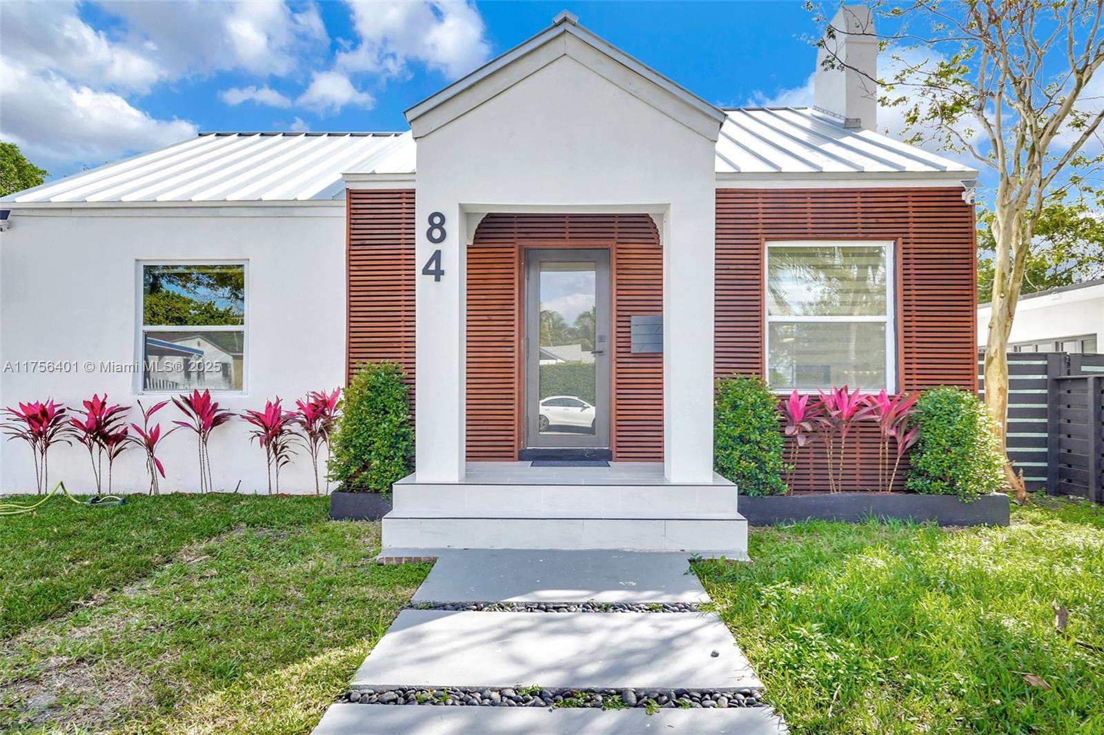 84 NW 48th St, Miami FL 33127