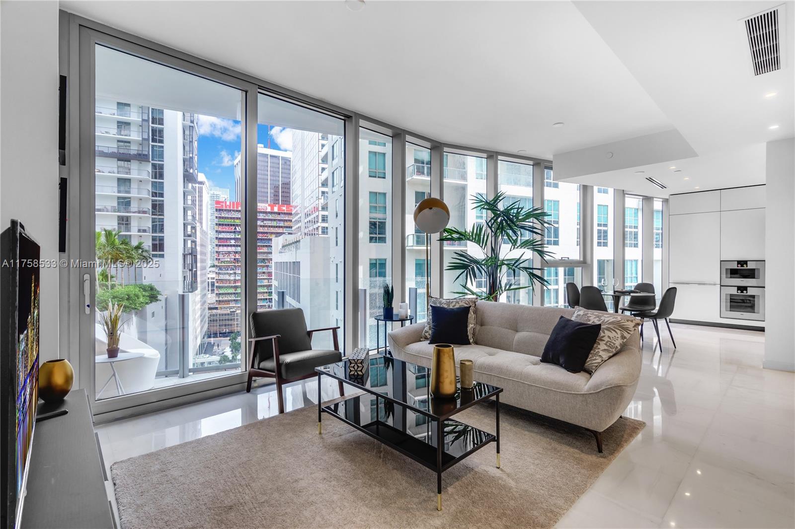 300 Biscayne Blvd Way # 1206, Miami FL 33131