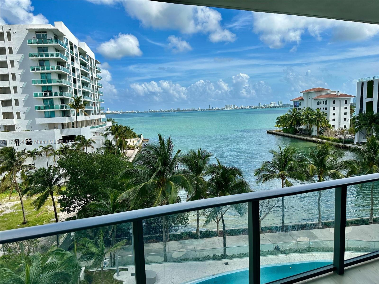 460 NE 28TH ST # 401, Miami FL 33137