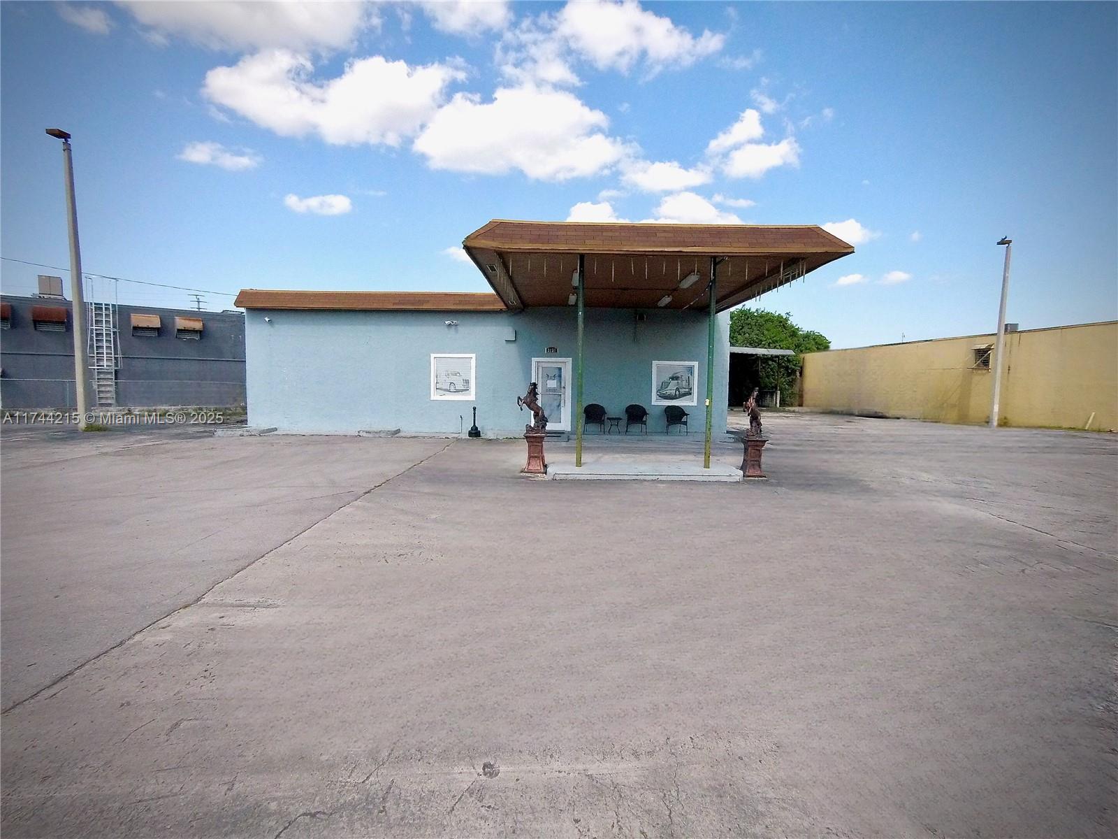 3131 W Okeechobee Rd, Hialeah FL 33012
