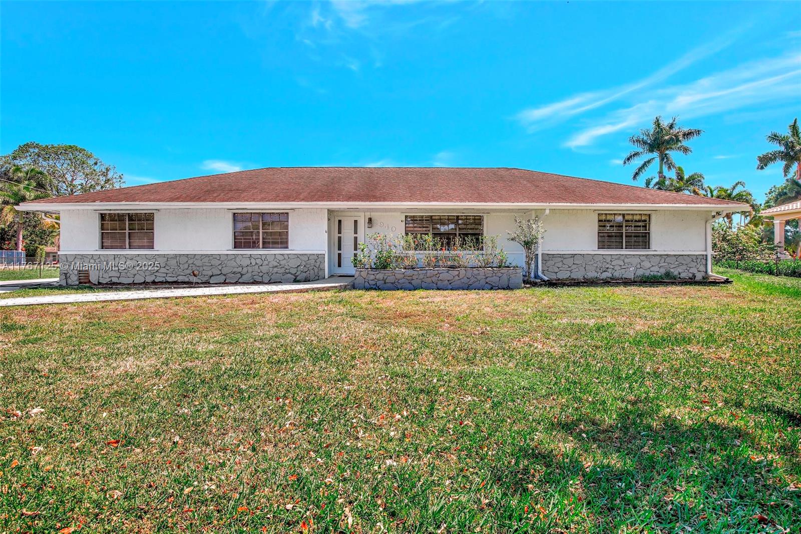 2940 SW 156th Ave, Davie FL 33331