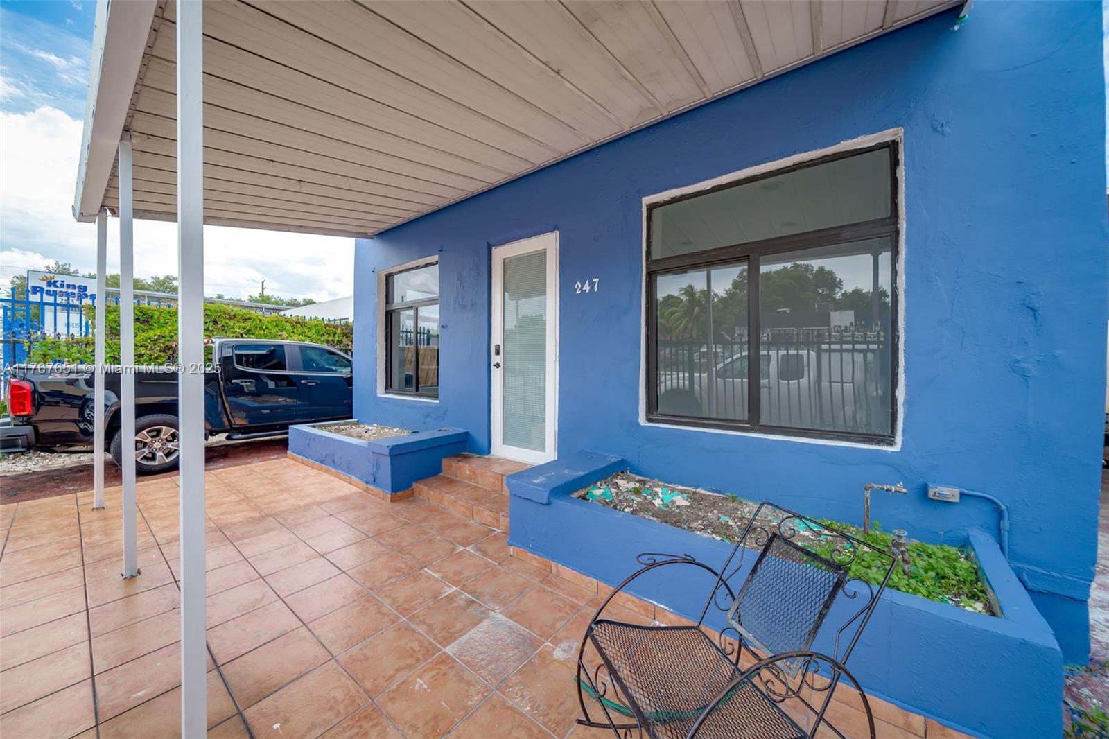 247 NW 54th St, Miami FL 33127