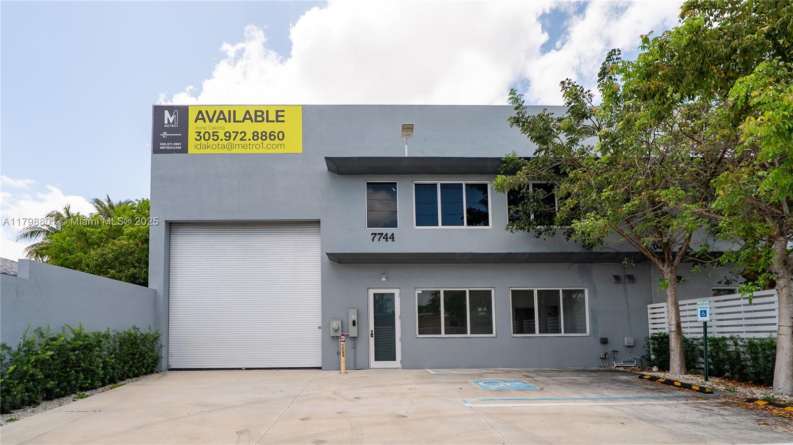 7744 NW 6th Ct, Miami FL 33150