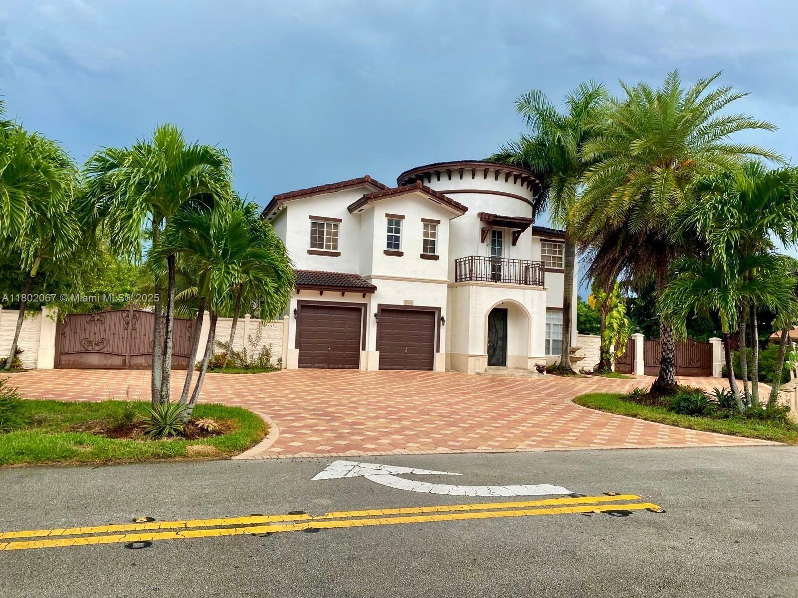 19994 SW 129th Ct, Miami FL 33177