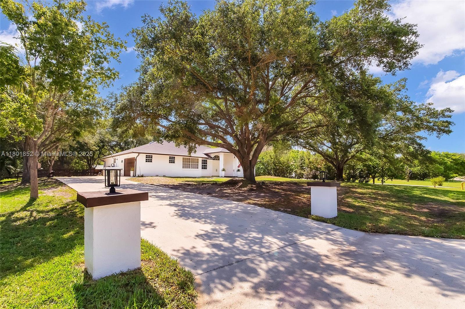 5530 SW 195th Ter, Southwest Ranches FL 33332