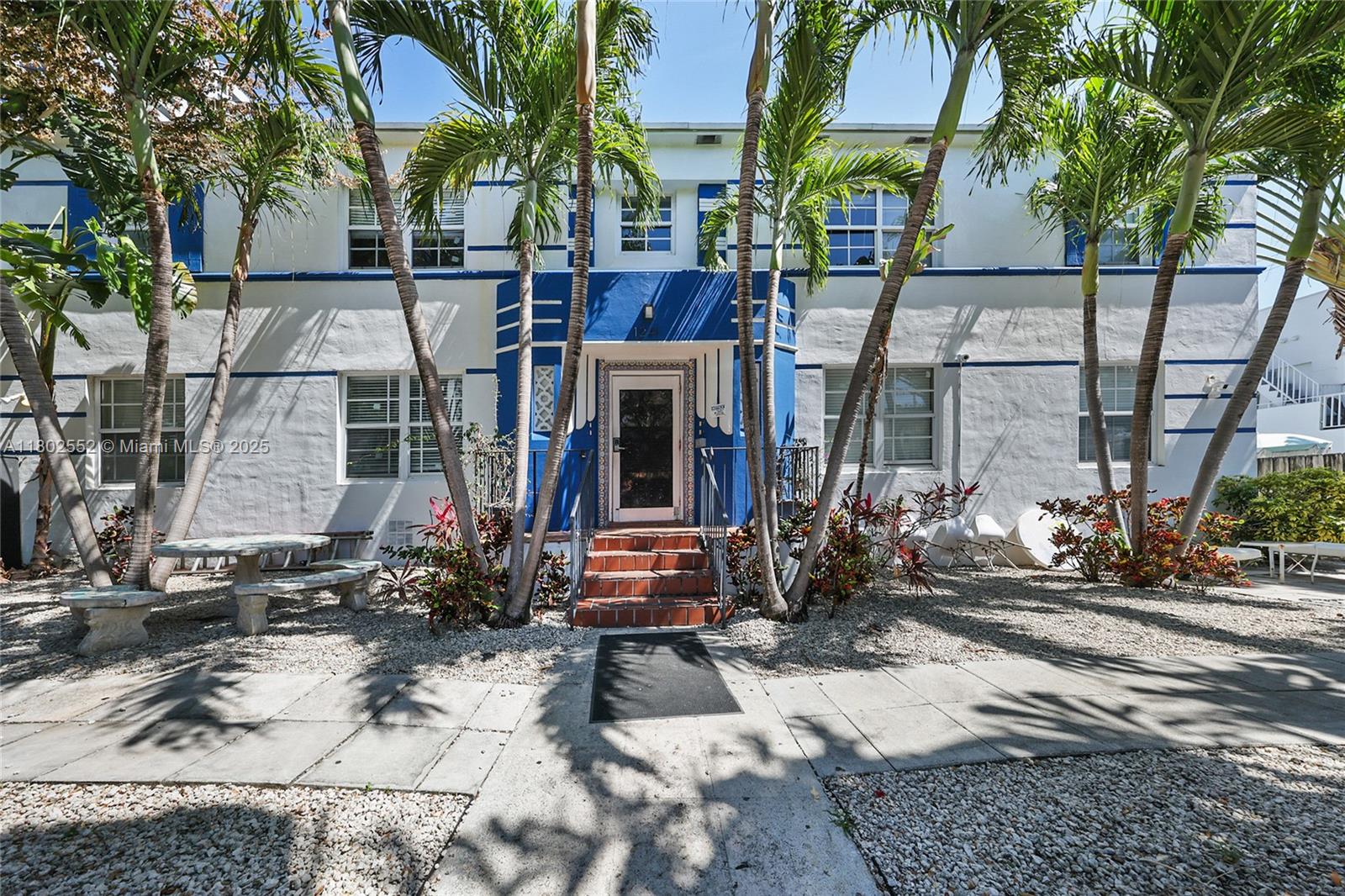 1241 13th St, Miami Beach FL 33139