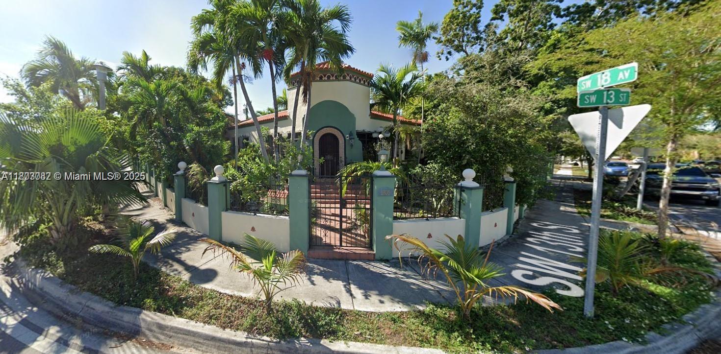 1800 SW 13 St, Miami FL 33145