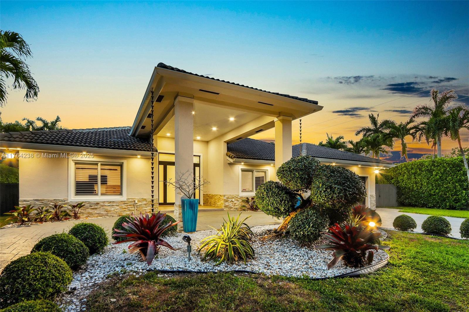 10190 SW 114th Ter, Miami FL 33176