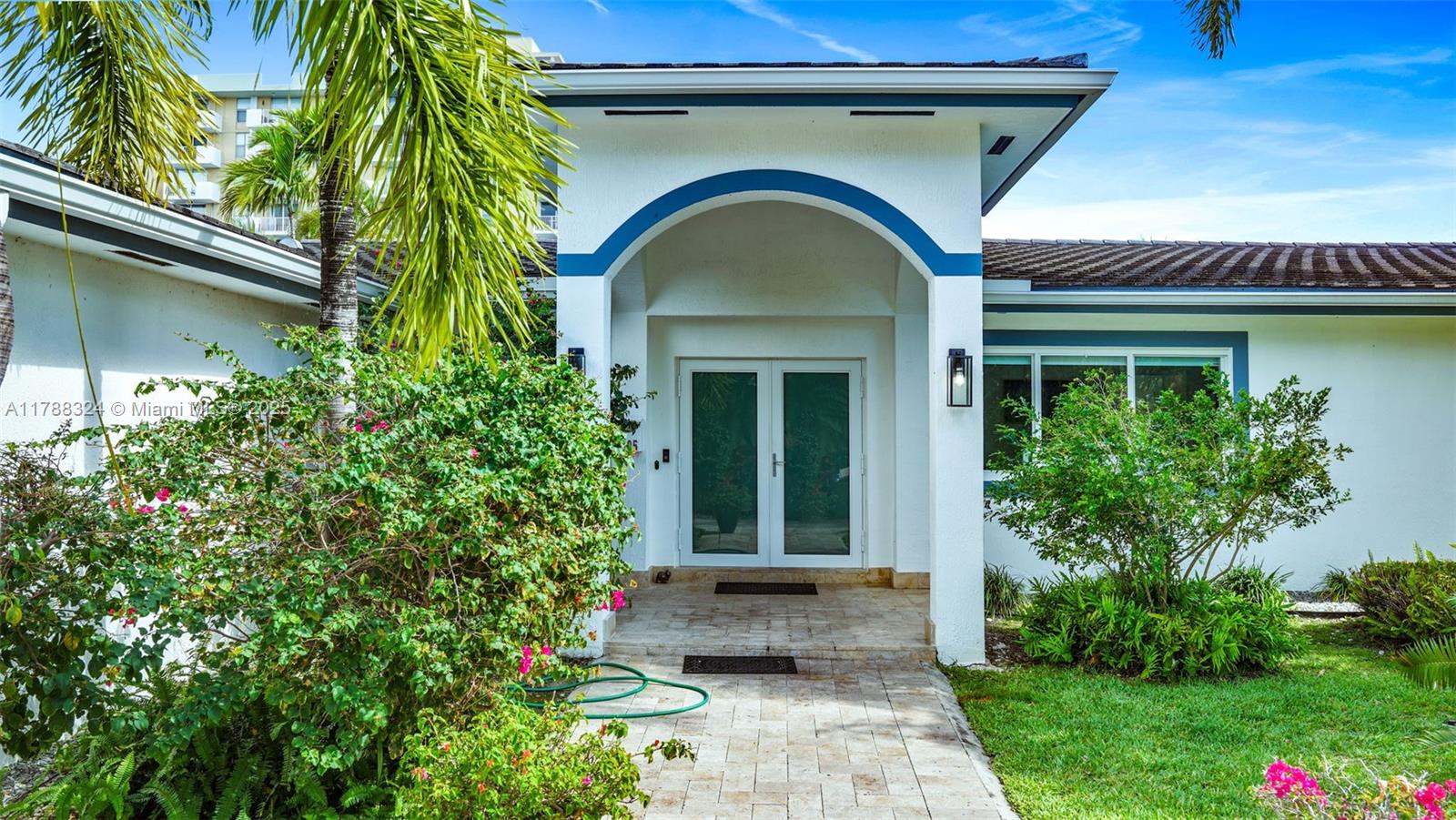 2105 Arch Creek Dr, North Miami FL 33181