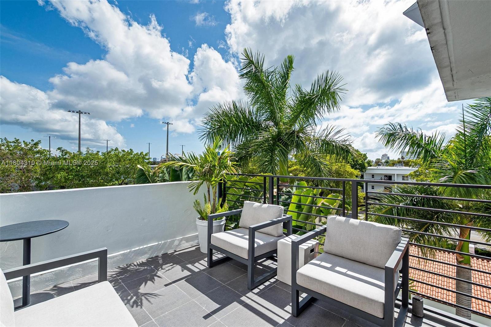 1024 Lenox Ave # 8, Miami Beach FL 33139