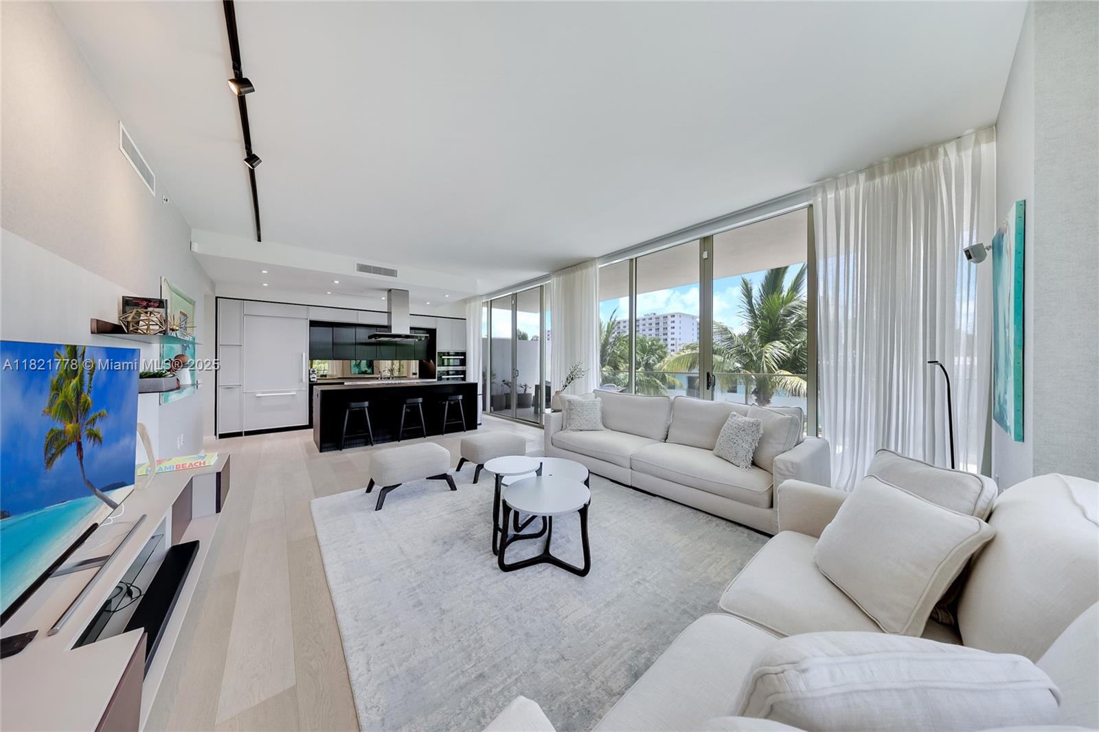 300 Collins Ave # 3D, Miami Beach FL 33139