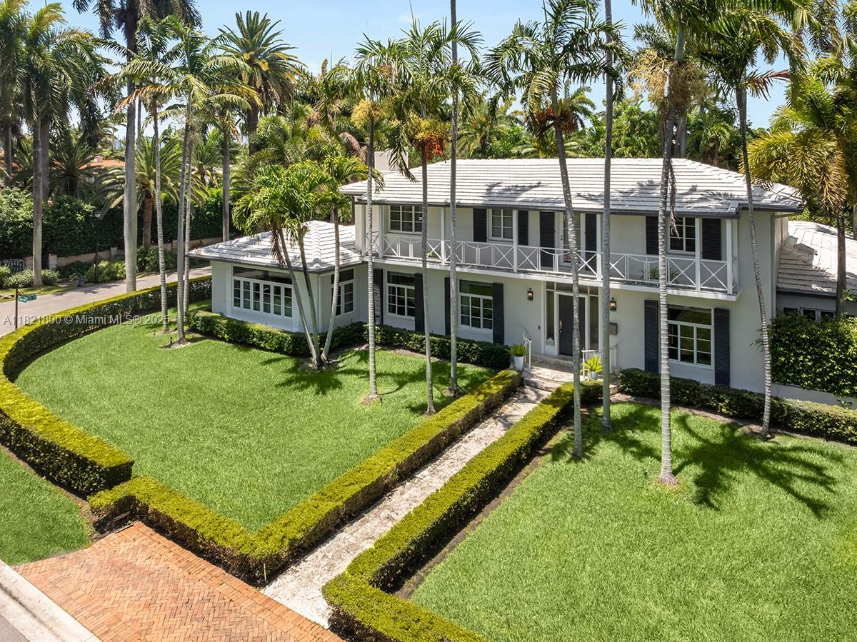 2500 Lake Ave, Miami Beach FL 33140