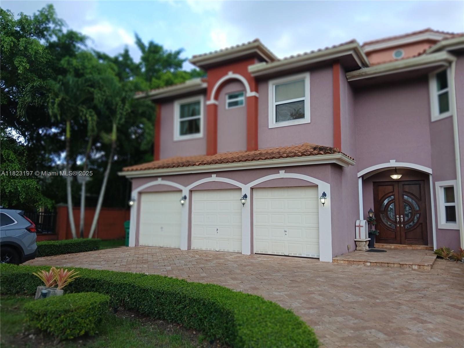 13190 NW 6th St, Miami FL 33182