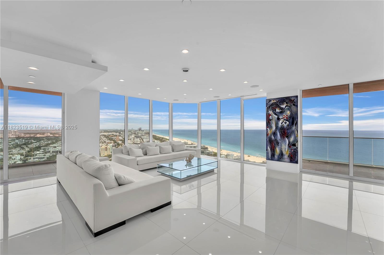 300 S Pointe Dr # 3405, Miami Beach FL 33139