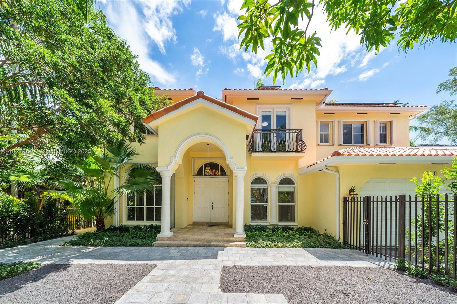 3211 Morris Ln, Miami FL 33133