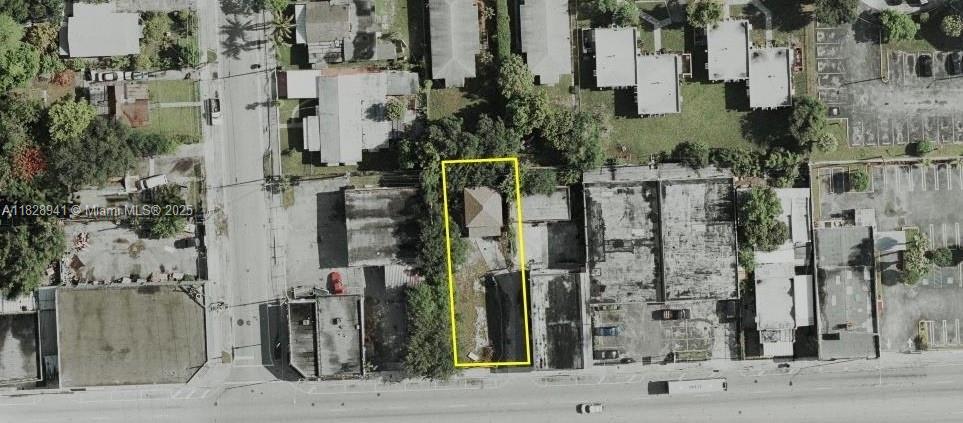 279 NW 54th St, Miami FL 33127