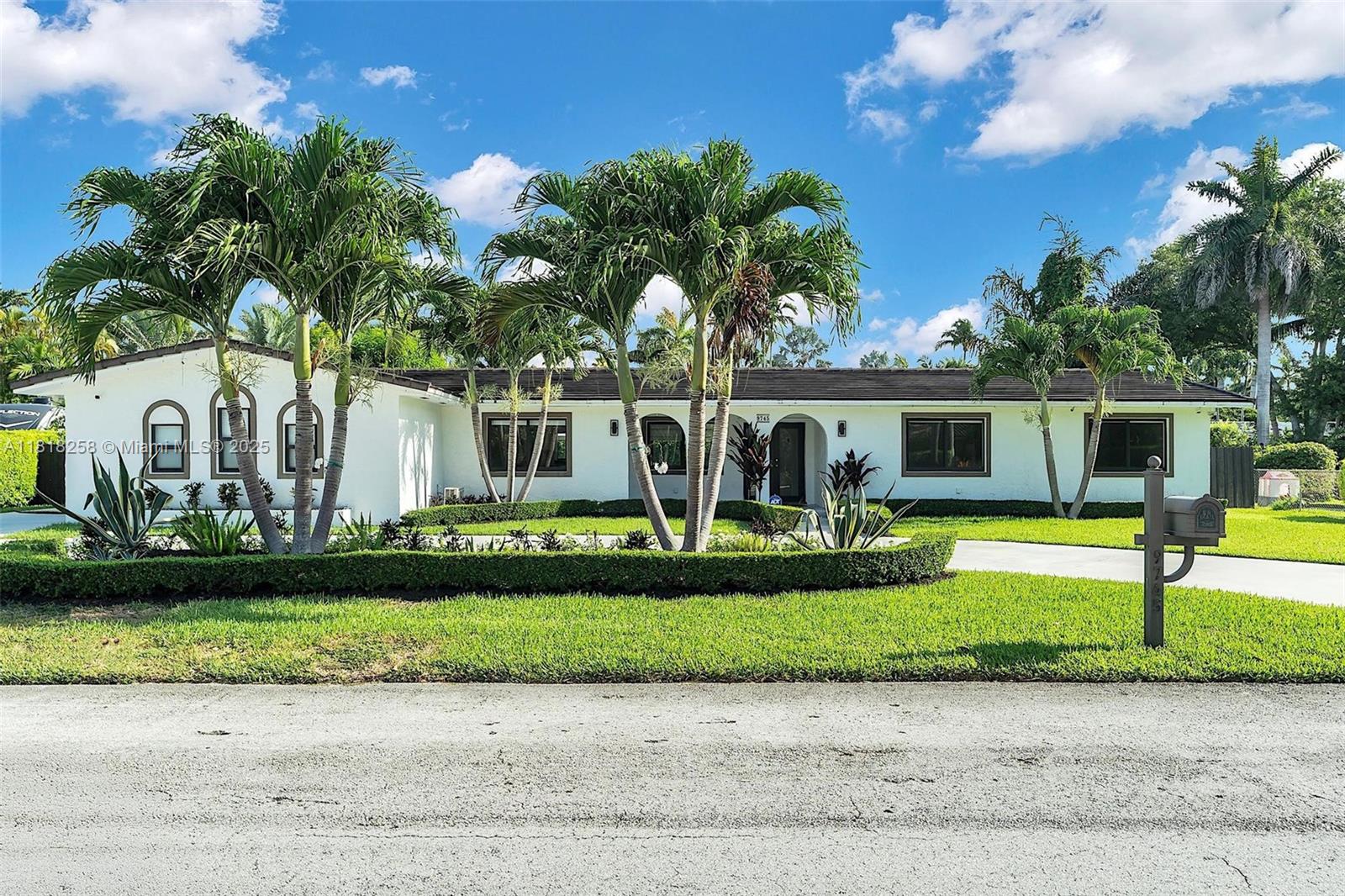 9745 SW 126th Ter, Miami FL 33176