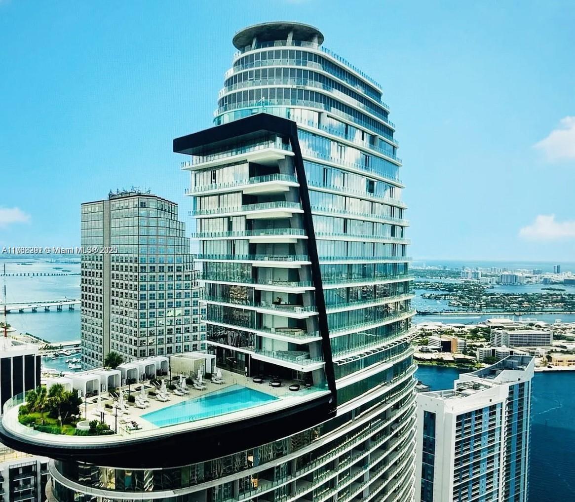 300 Biscayne Blvd Way # 3707, Miami FL 33131